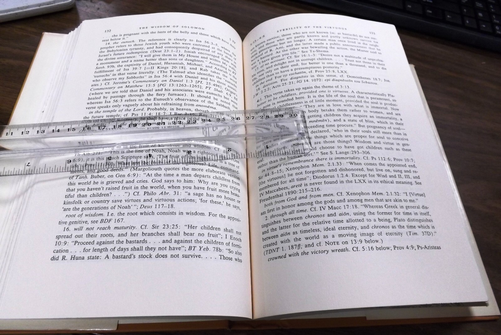 Anchor Bible Commentary Volume 46 The Wisdom of Solomon David Winston 1979