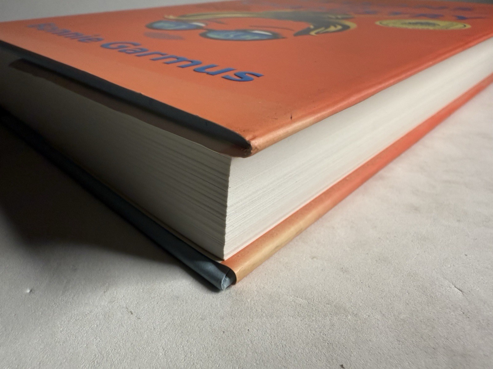 Lessons in Chemistry – Bonnie Garmus – 1st edition/1st printing Hardcover