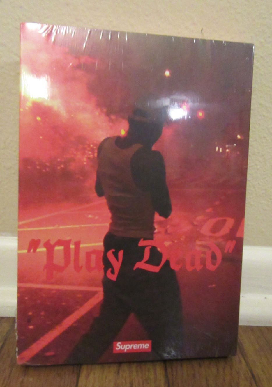 Supreme Play Dead Book Multicolor 324 Pages FW22 Supreme New York 2022 Free S&H