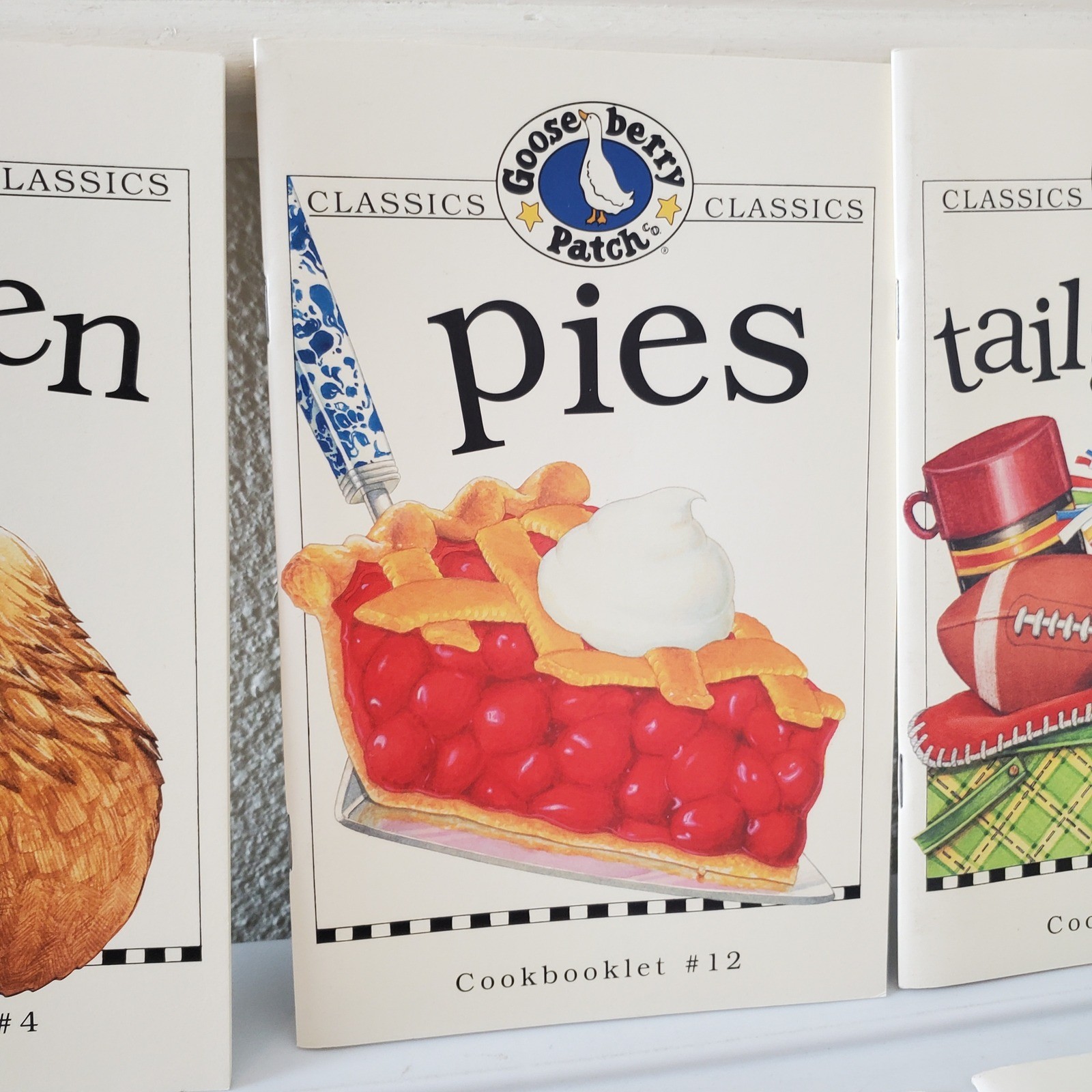 Gooseberry Patch Classics Cookbooklet Lot of 6 Chicken Pies Chili Hot Cocoa