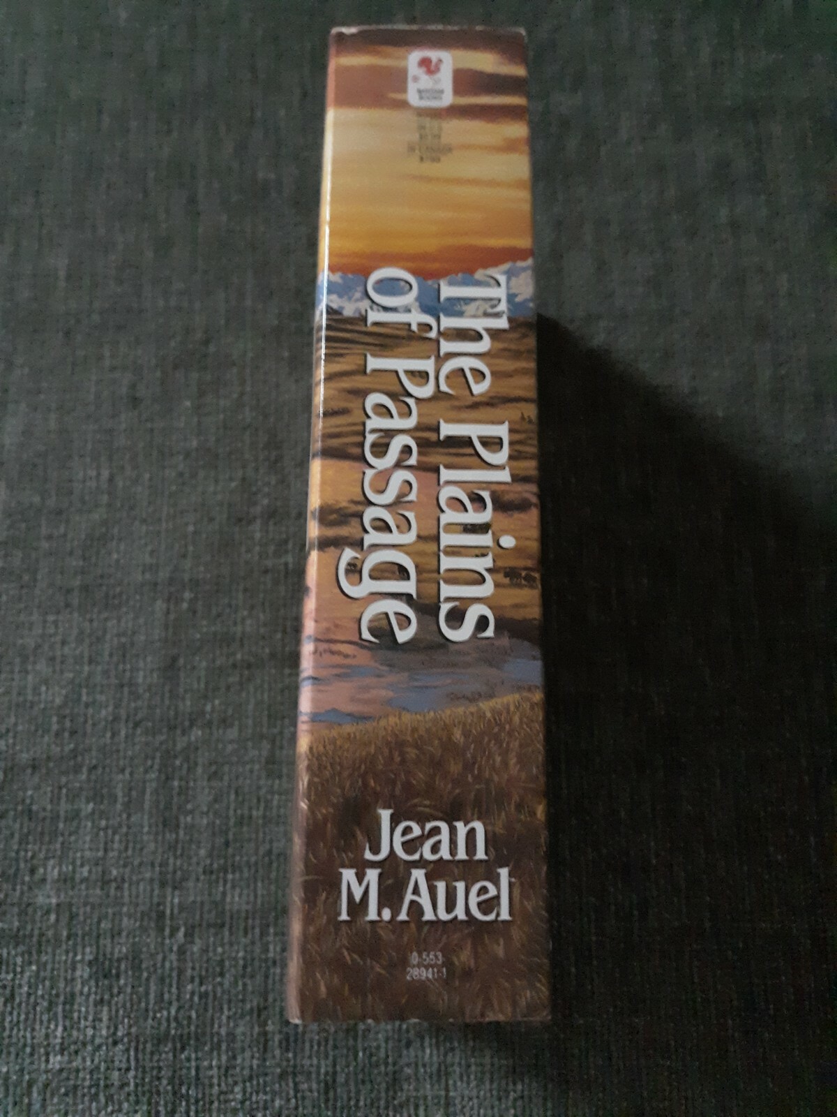 Earth’s Children Ser.: The Plains of Passage by Jean M. Auel 1991, Acceptable