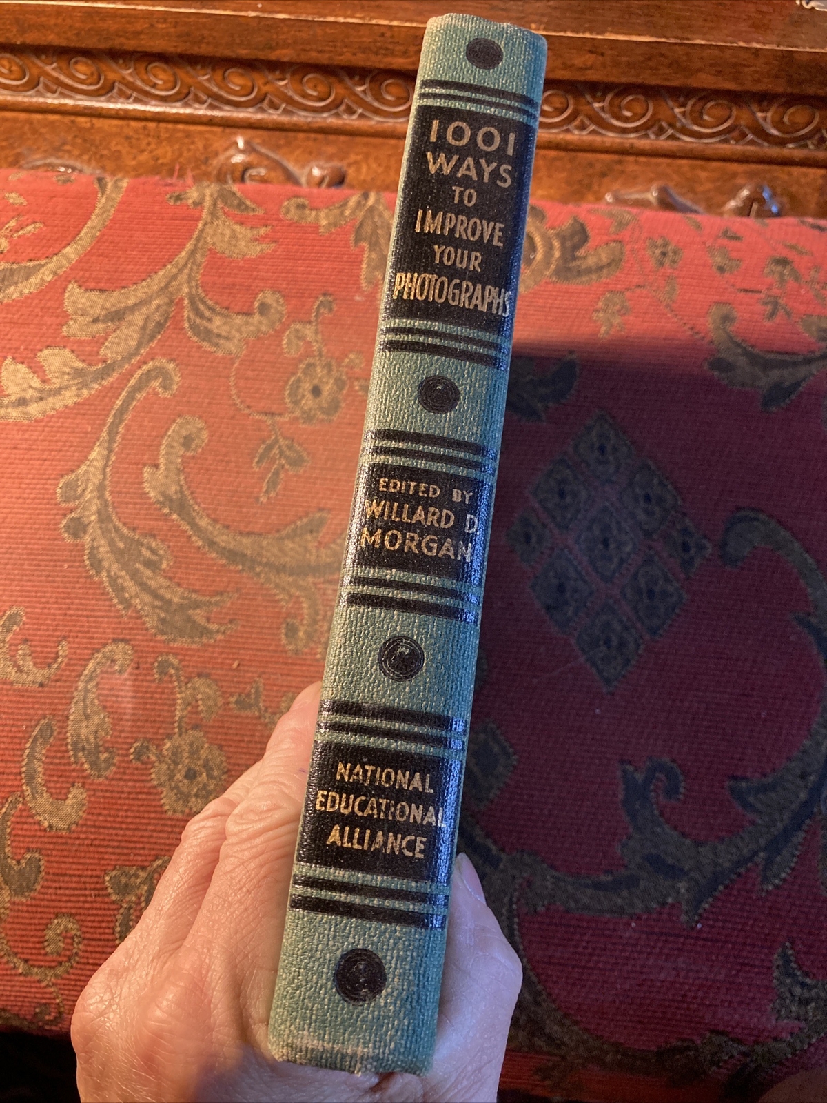 1001 Ways To Improve Your Photographs Ed By Willard D Morgan 1945 HC