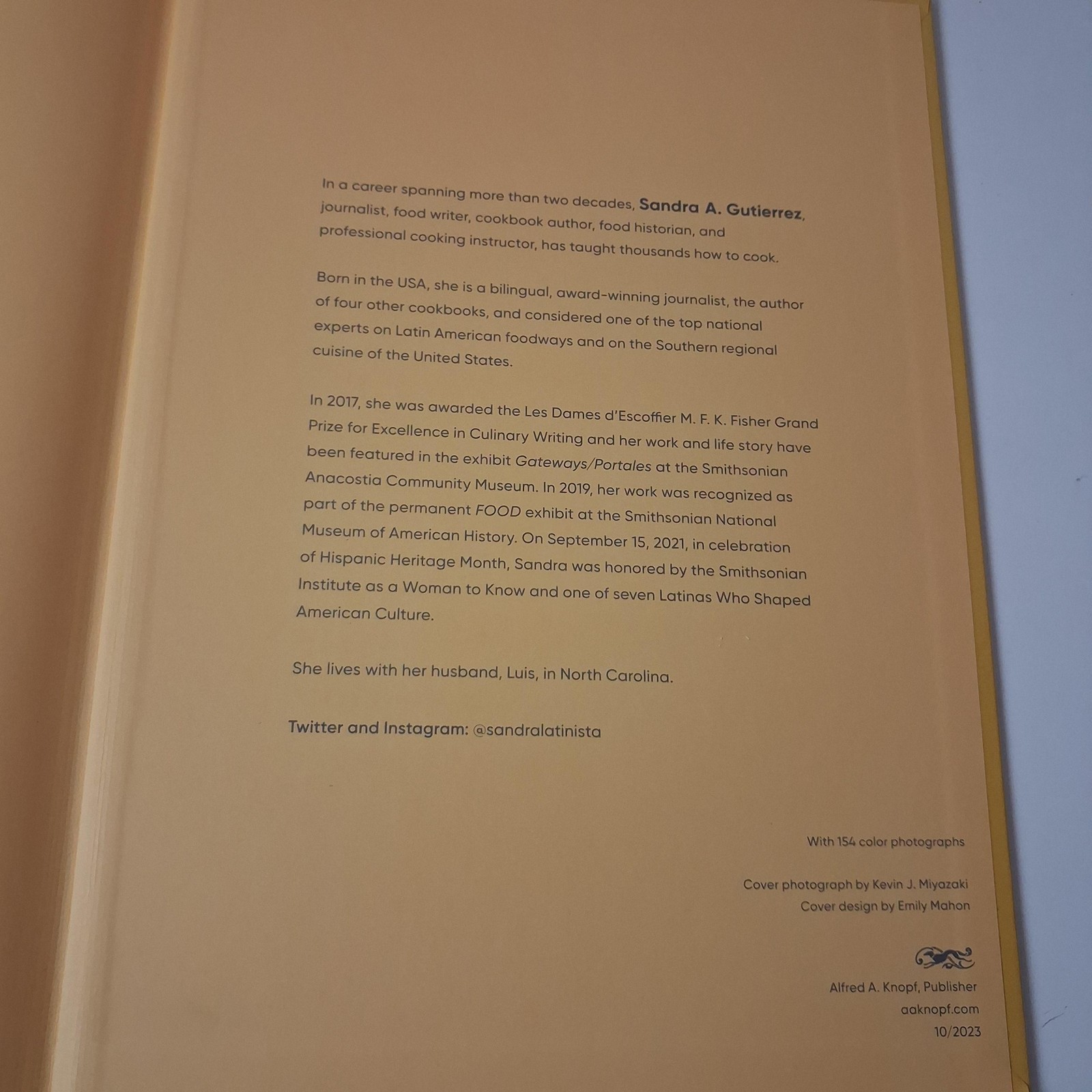 Latinísimo Sandra A. Gutierrez Alfred A. Knopf Brown HC DJ 2023 1st Ed