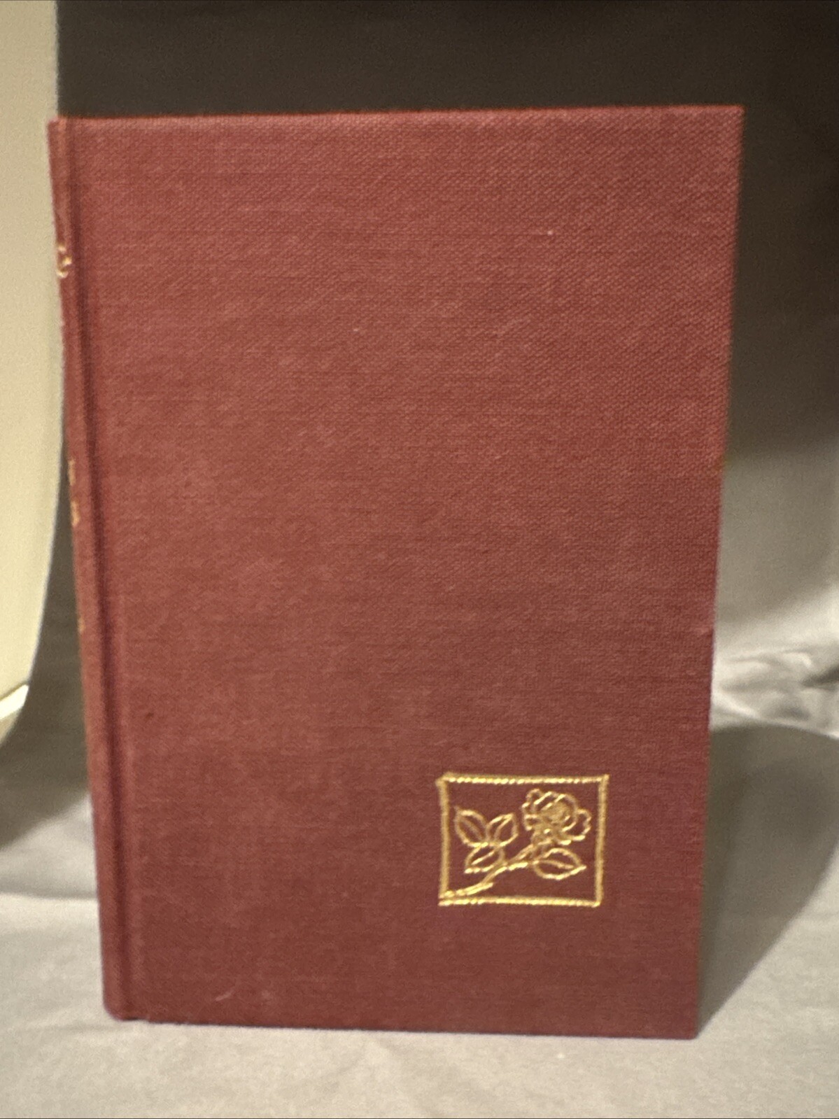 [SIGNED w/ COA] On Reflection | Helen Hayes (1968) Slipcase *NM- – 9.2*