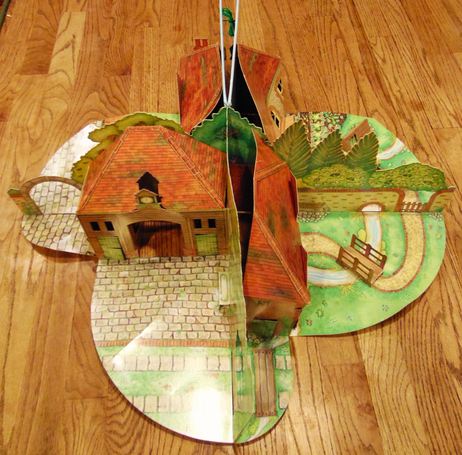 VINTAGE 1993 ~ A VICTORIAN FARM HOUSE~HARDBACK POPUP BOOK ~ by Bateson & Lelie