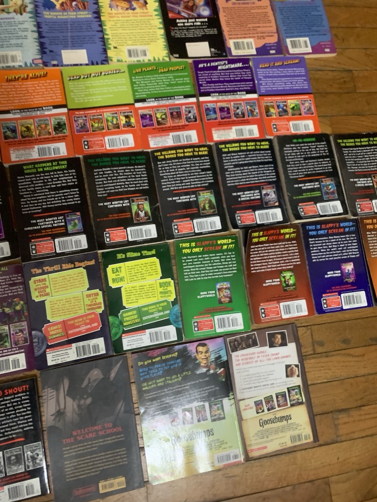 Lot of 68 Goosebumps /R.L Stine Some VTG ’90 Fear Street Most Wanted Horror VHS