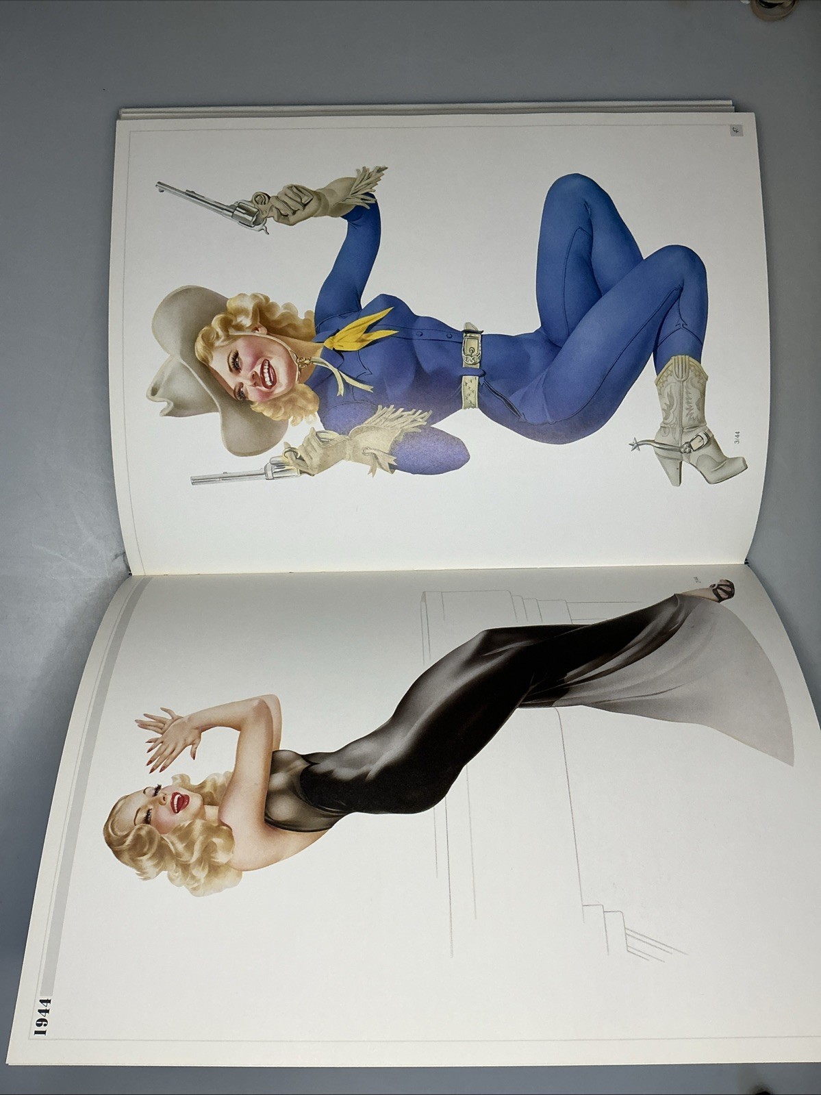 Varga : The Esquire Years A Catalogue Raisonne Hardcover Vonnegut Foreword