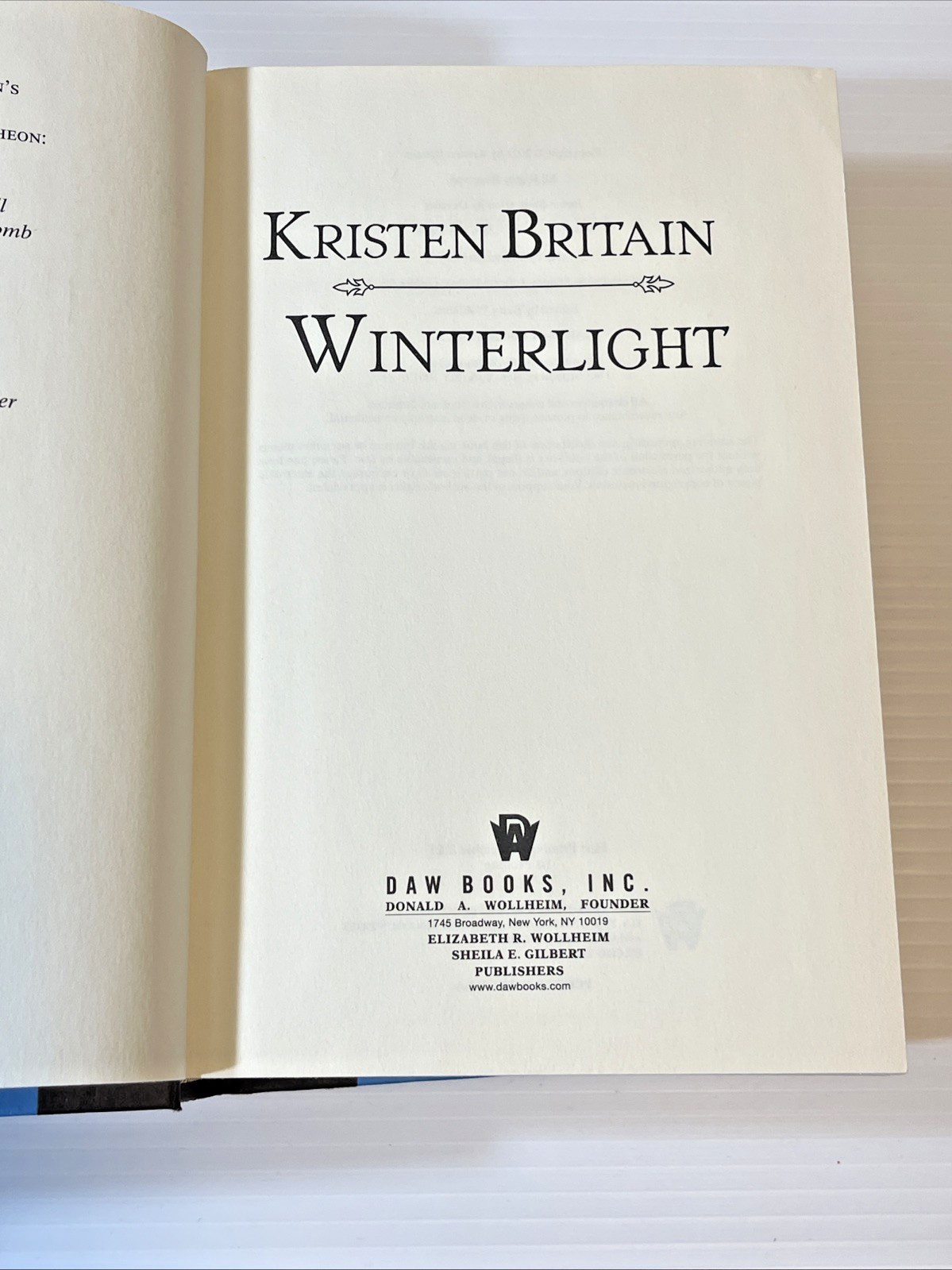 Winterlight (Green Rider) – First Edition 1st Printing Hardcover Kristen Britain