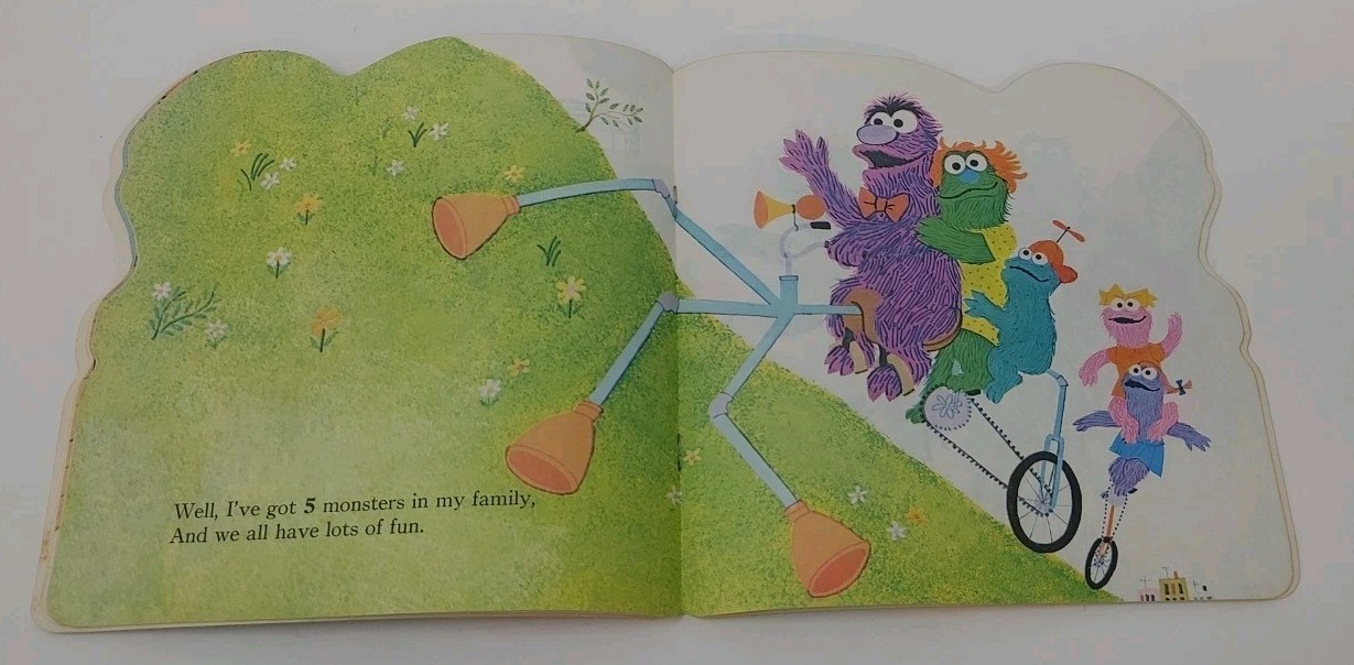 Lot 4 VTG Sesame Street Children’s Kids Little Golden Super Shape Picture Books