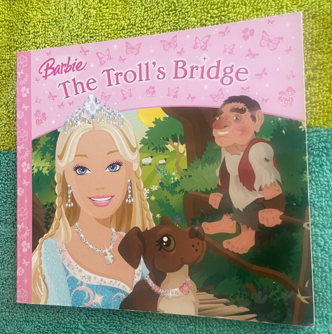 MY BARBIE STORY LIBRARY- THE TROLL’S BRIDGE. 15 BY 14CM. 9781405244336