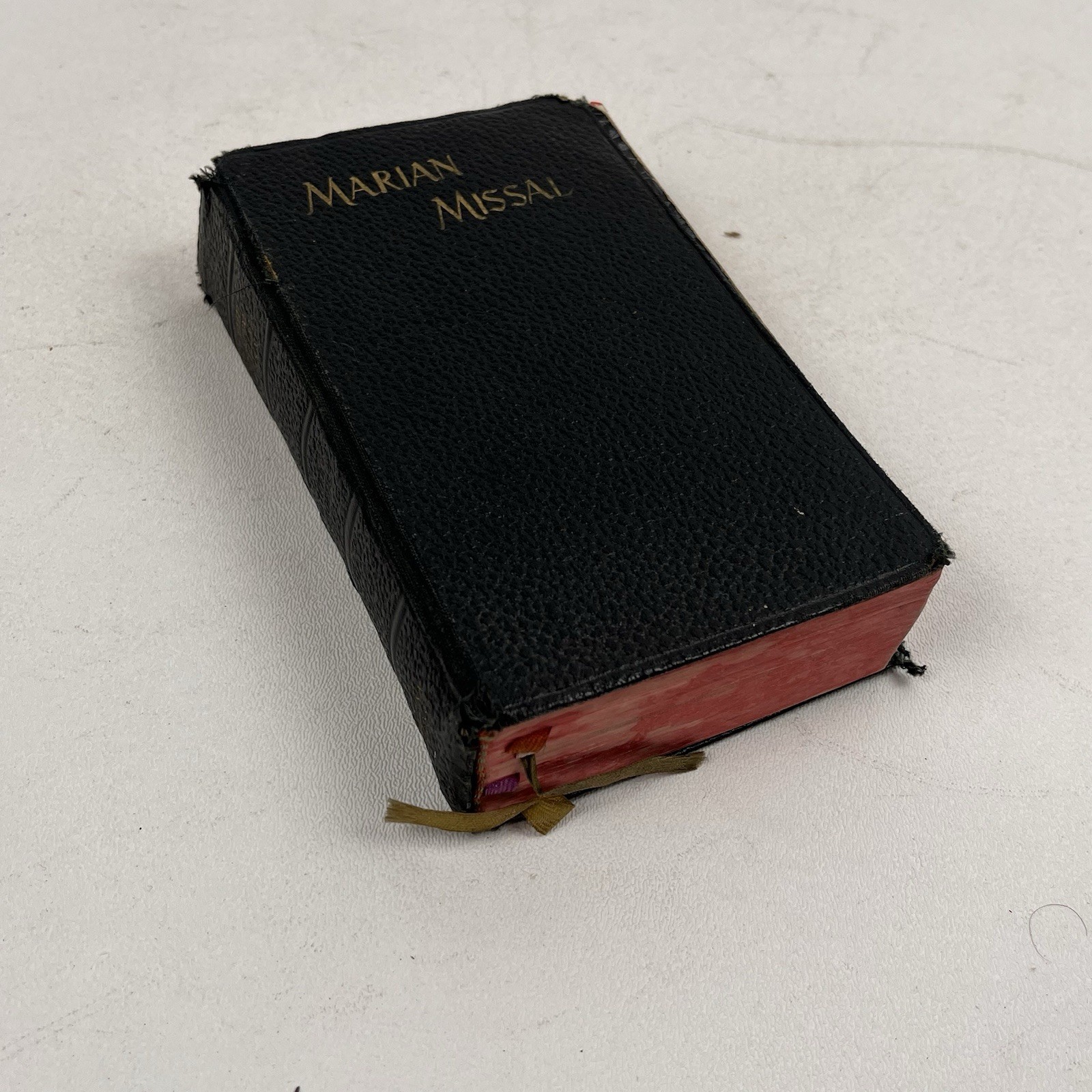 The New Marian Missal for Daily Mass Juergens 1957 Color Illustrations