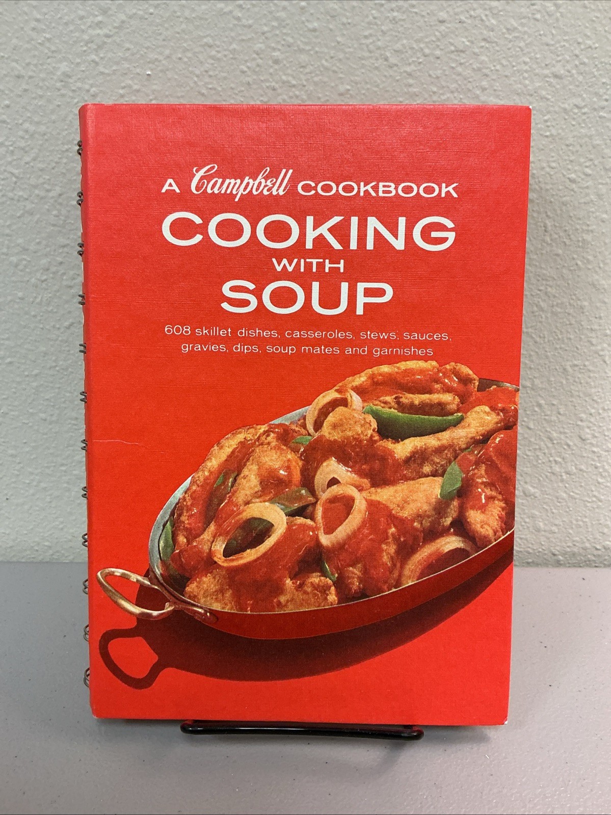 Vintage „A Campbell Cookbook: Cooking With Soup“ (1972) Spiral Bound Cookbook
