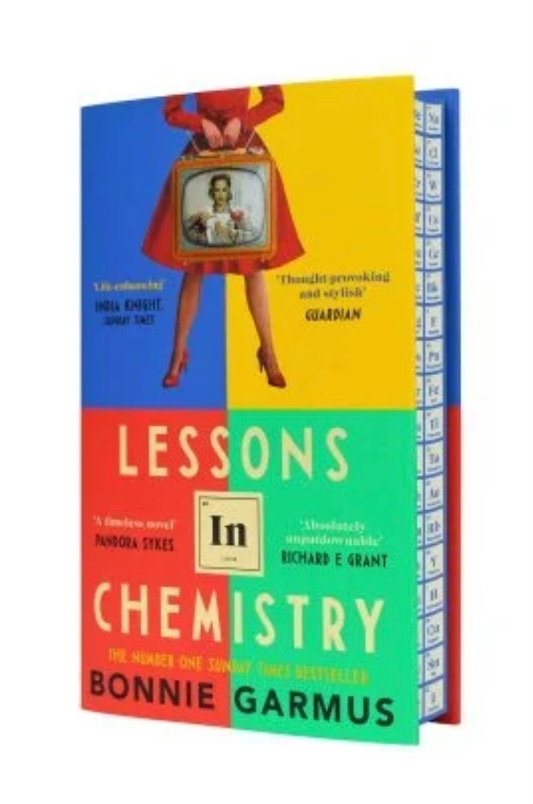 SIGNED Lessons in Chemistry by Bonnie Garmus WATERSTONES HC 1/2 ~STENCILED EDGE