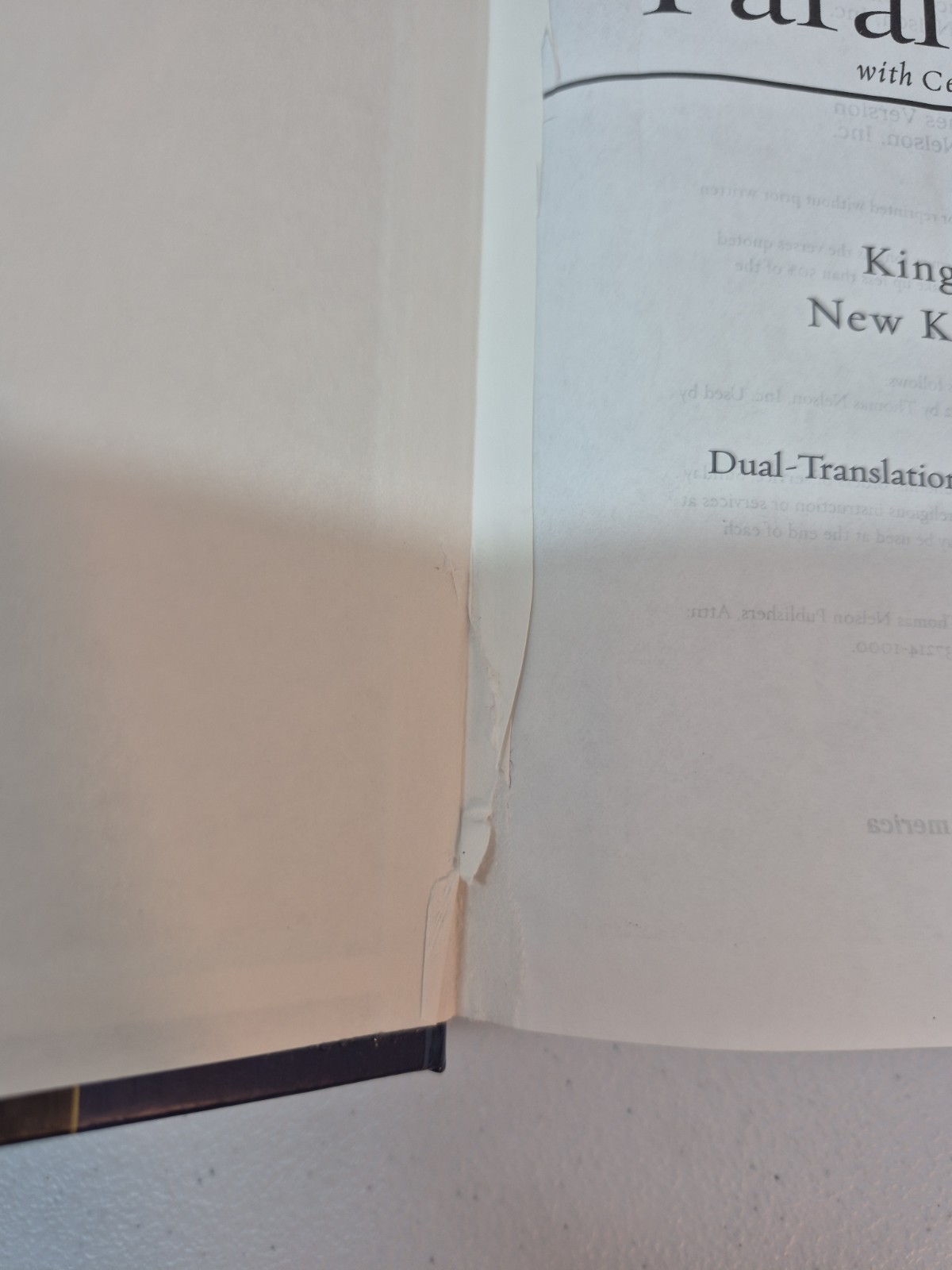 Nelson’s KJV/NKJV Parallel Bible with Center-Column References 1st Pages Removed