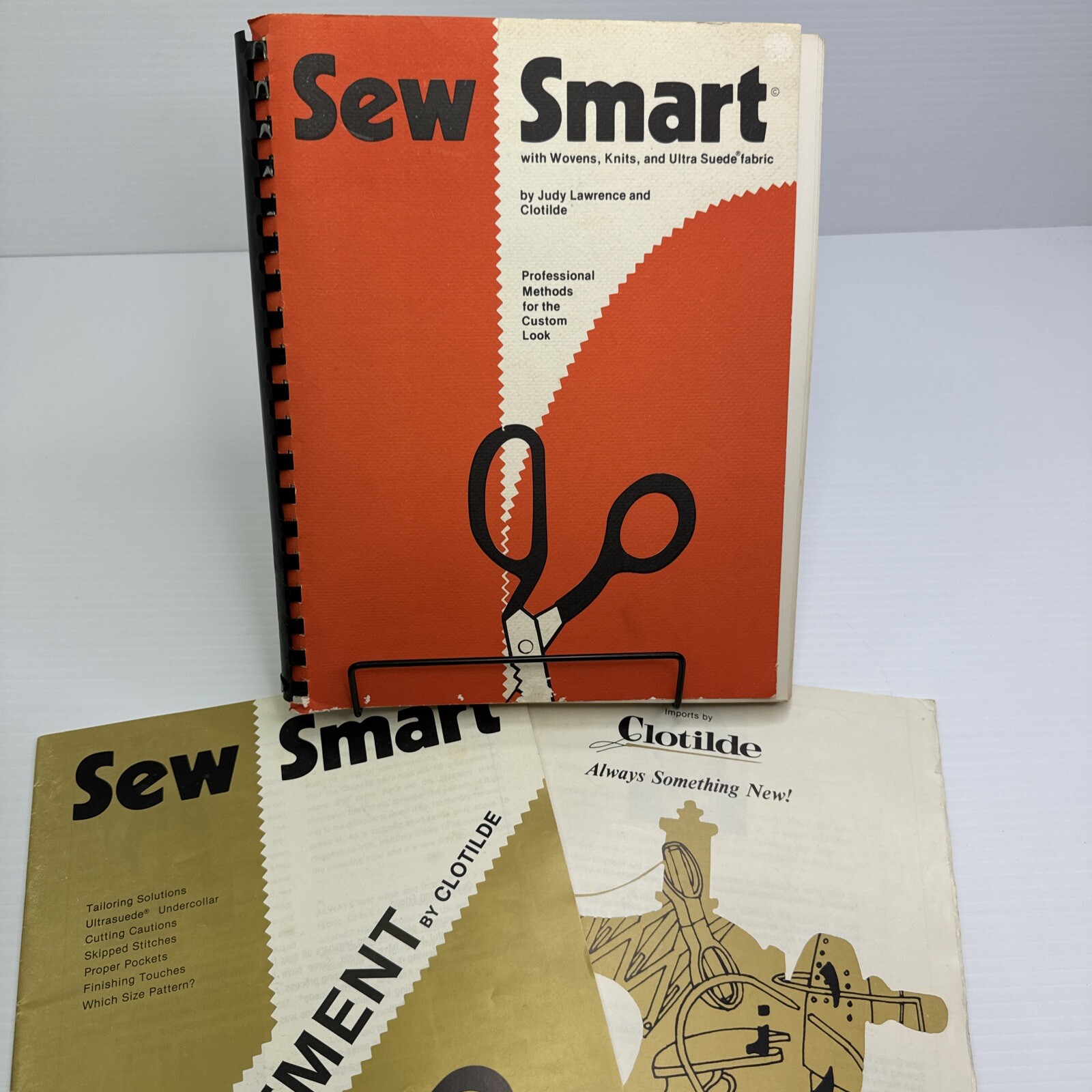 Sew Smart Signed! Clotilde Joy Lawrence 1983 Wovens Knits Ultra Suede Fabrics