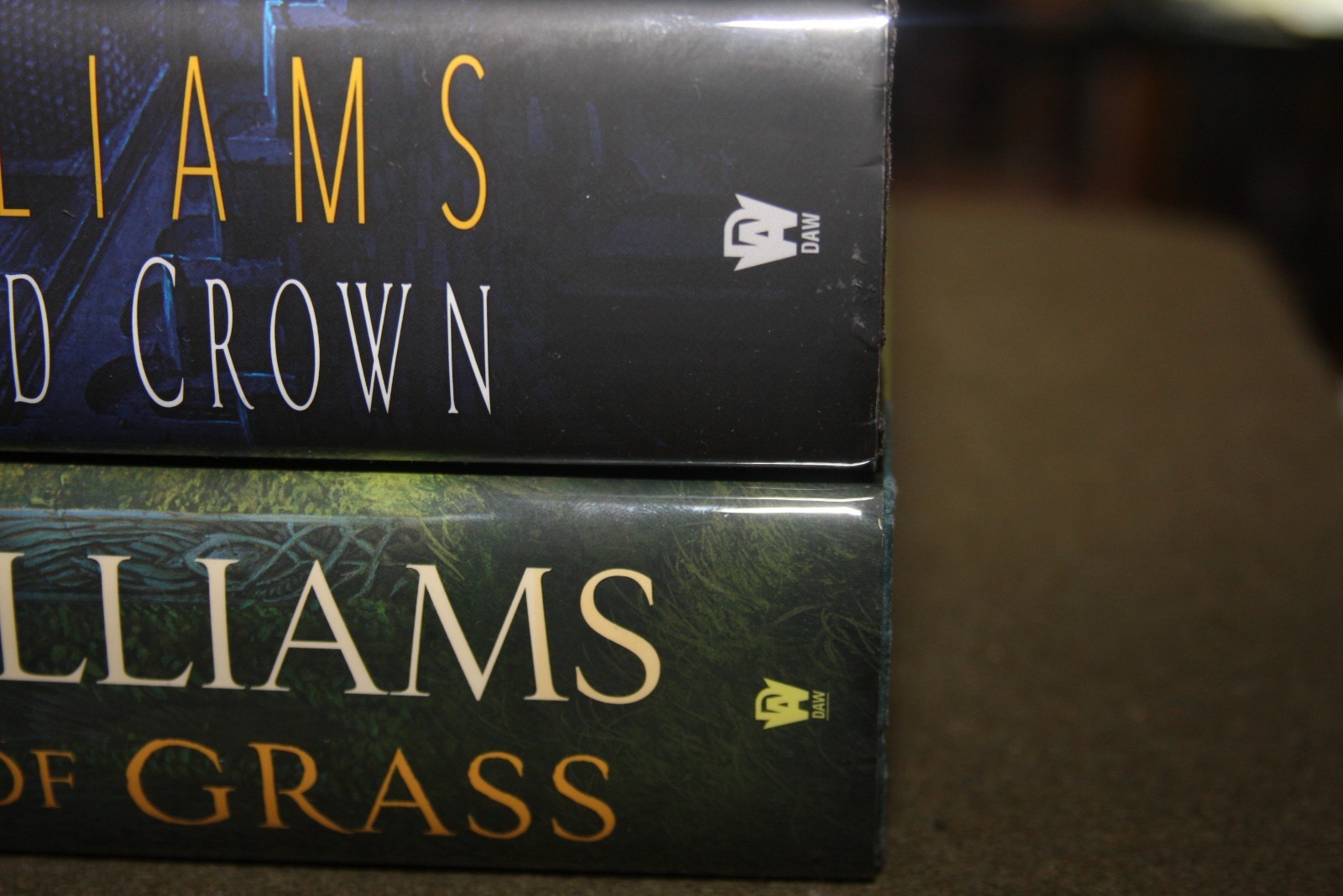 Lot of 2 Tad Williams HCs – Witchwood Crown & Empire of Grass – Both Ex-Library