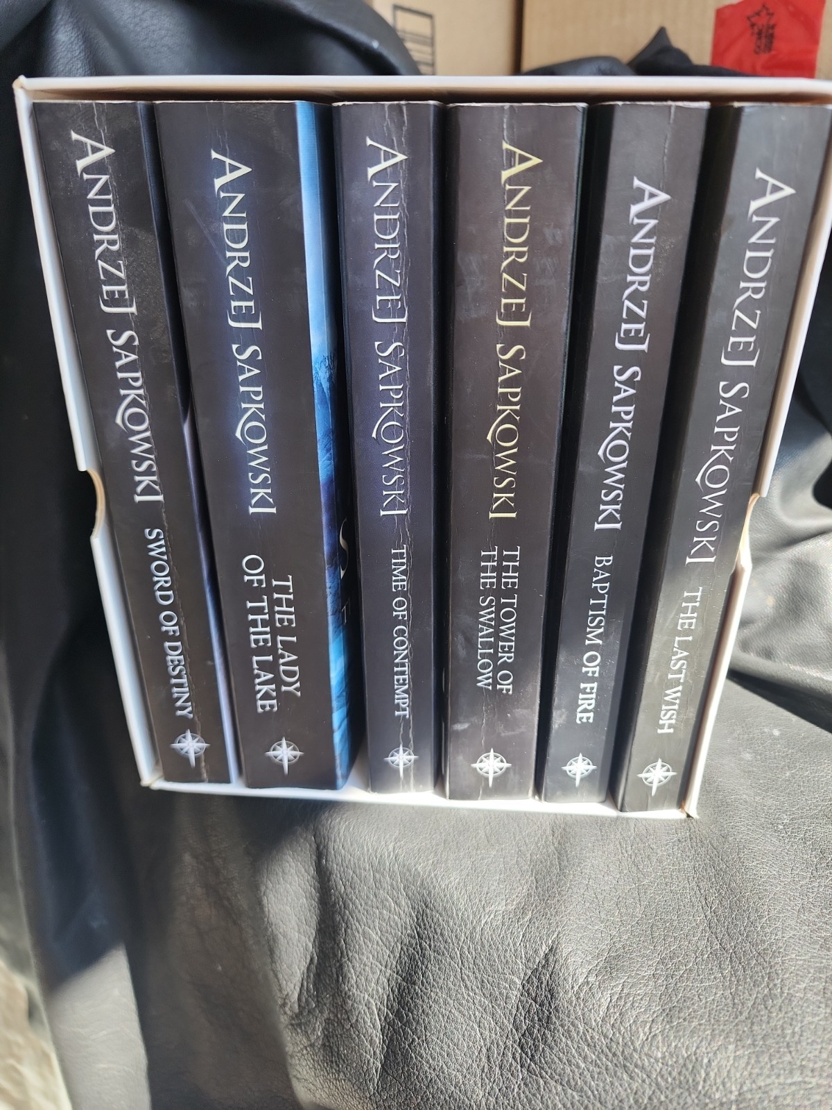 Andrzej Sapkowski Books Gift Box Set Collection – PB 6 Books Read Description