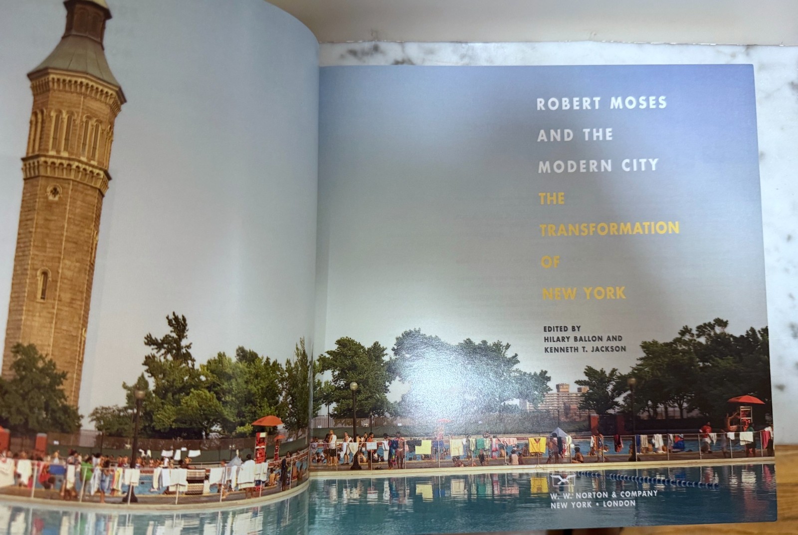 ROBERT MOSES AND THE MODERN CITY: THE TRANSFORMATION OF NEW YORK – 2007 1st EDIT