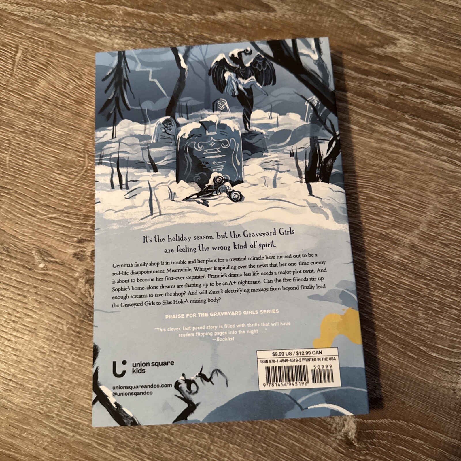 Season’s Eatings by Lisi Harrison and Daniel Kraus (2024, Trade Paperback)