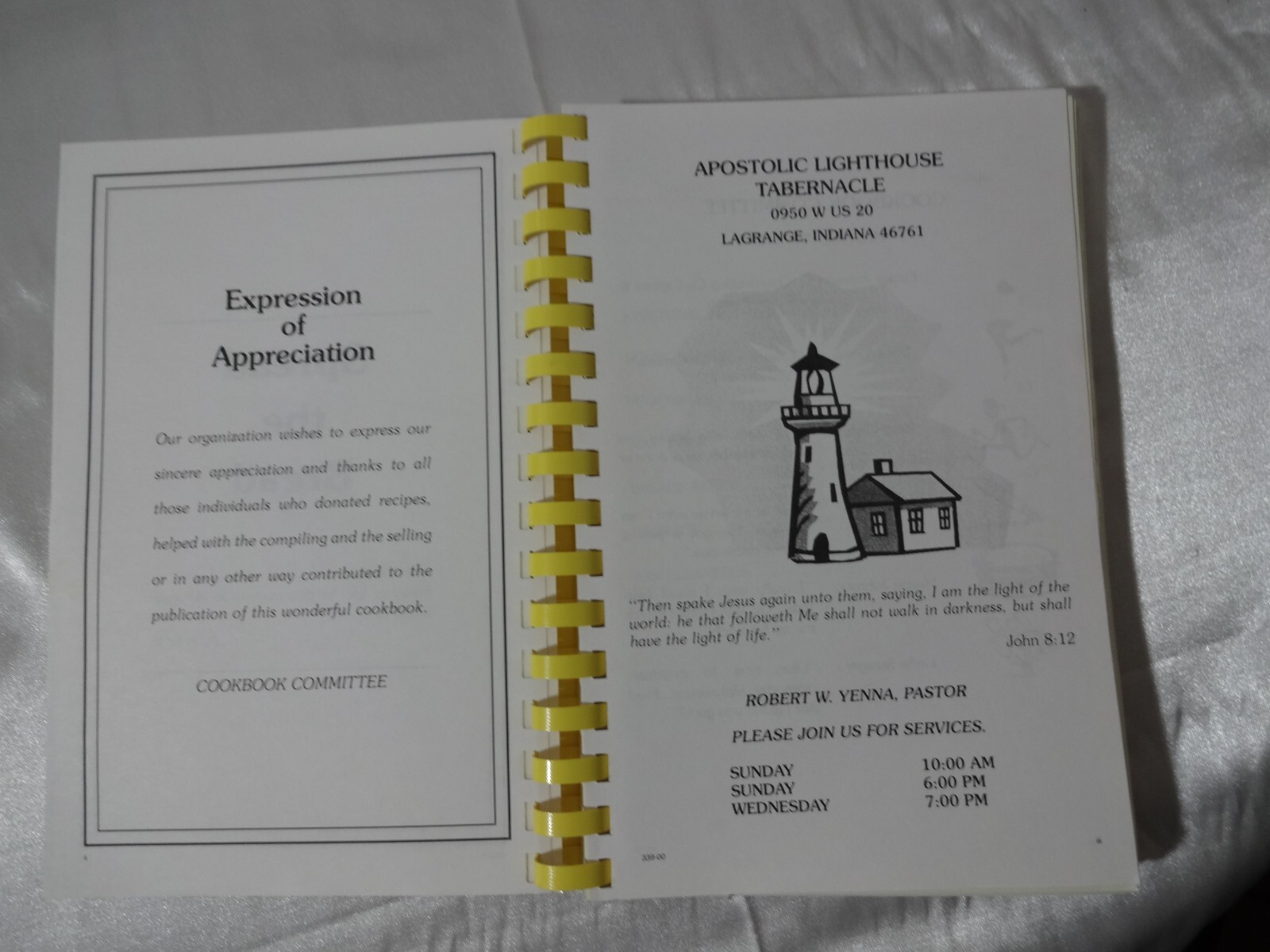 Spread the Bread cookbook, 2000, Church ladies, family recipes 156 pages