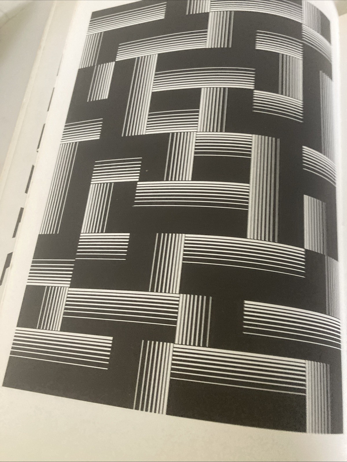 Geometrical Designs and Optical Art : 70 Original Drawings by Jean Larcher…