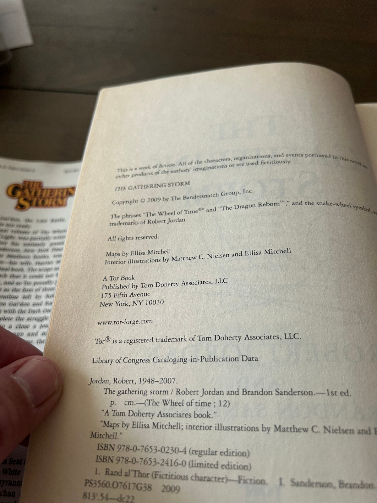 Wheel of Time Ser.: The Gathering Storm : Book Twelve of the Wheel of Time by…