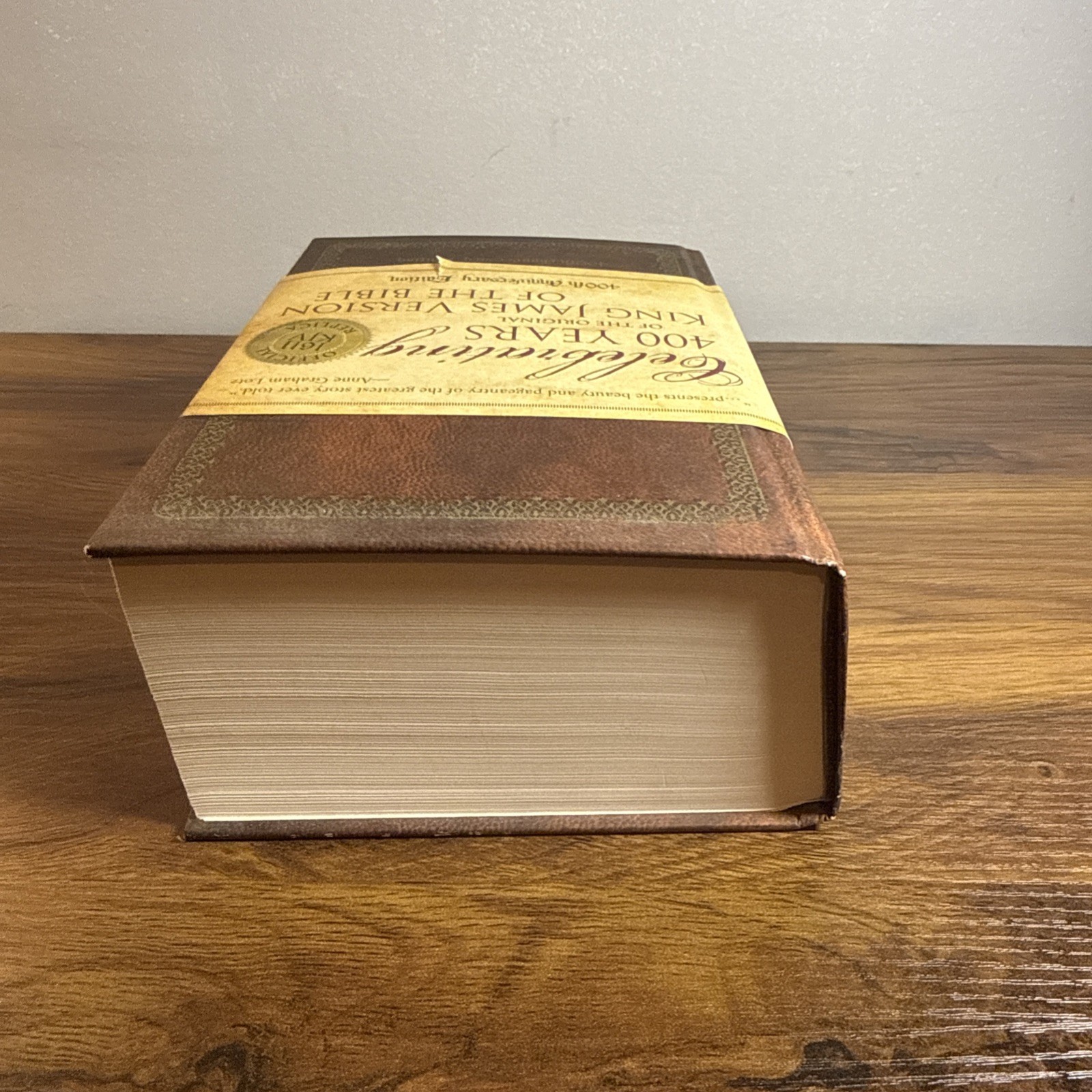 Holy Bible by Zondervan Bibles Staff (2011, Hardcover)