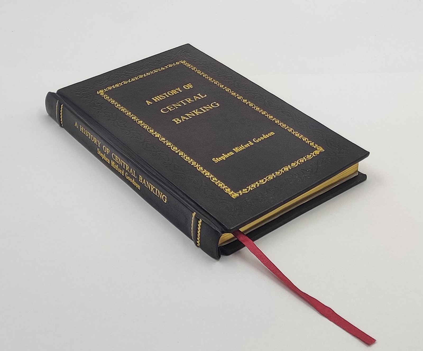 A History Of Central Banking And The Enslavement Of Mank [Premium Leather Bound]