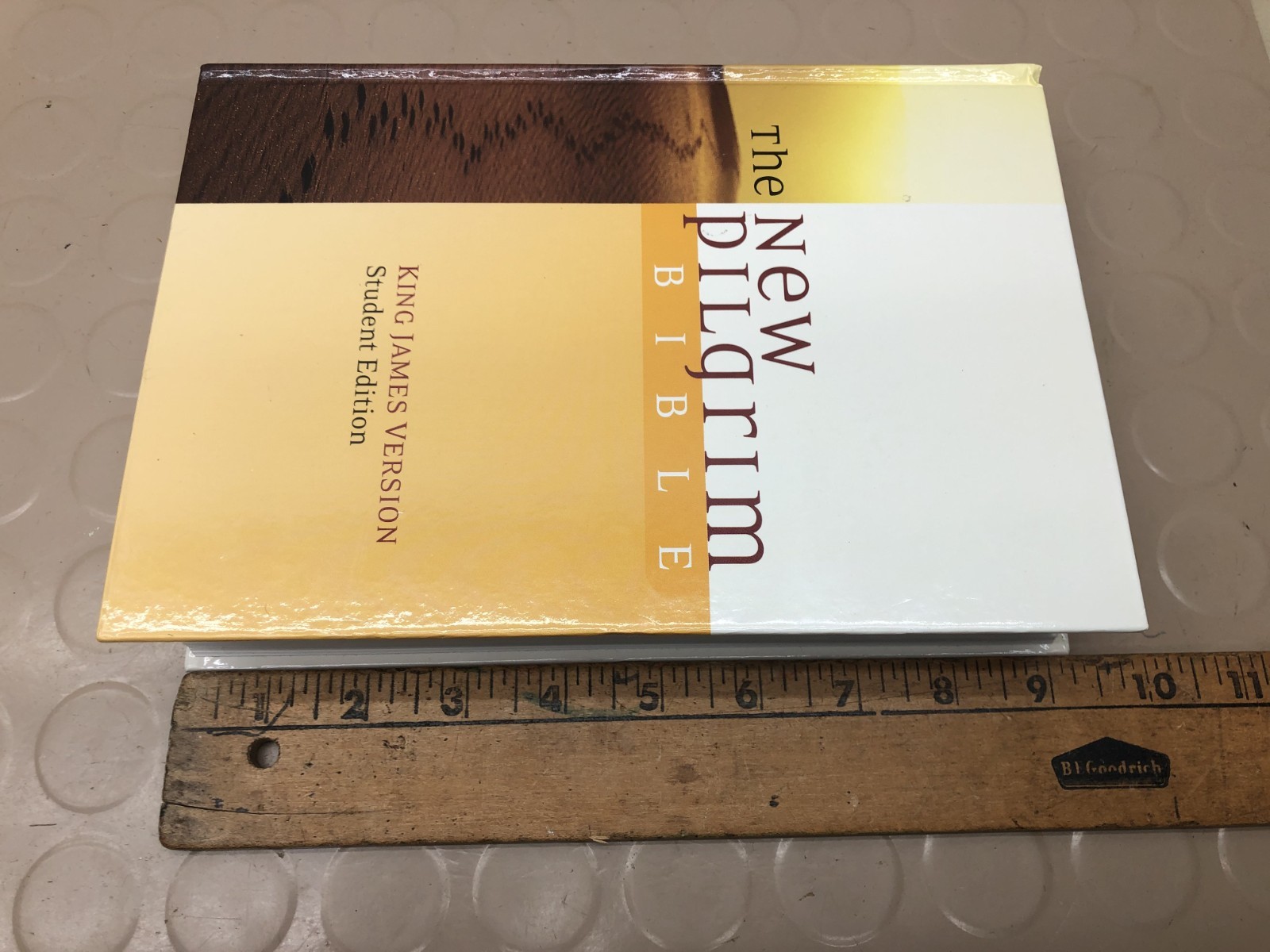 The New Pilgrim Bible King James Version Student Edition HB (Read Description)