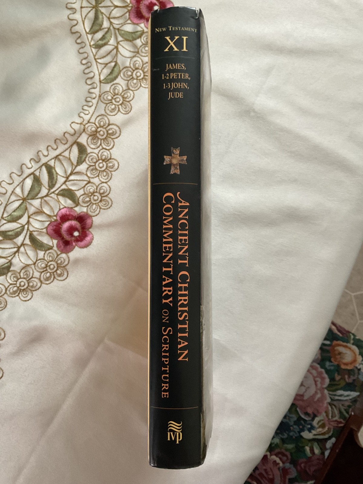 Ancient Christian Commentary on Scripture- James, 1-2 Peter, 1-3 John, Jude