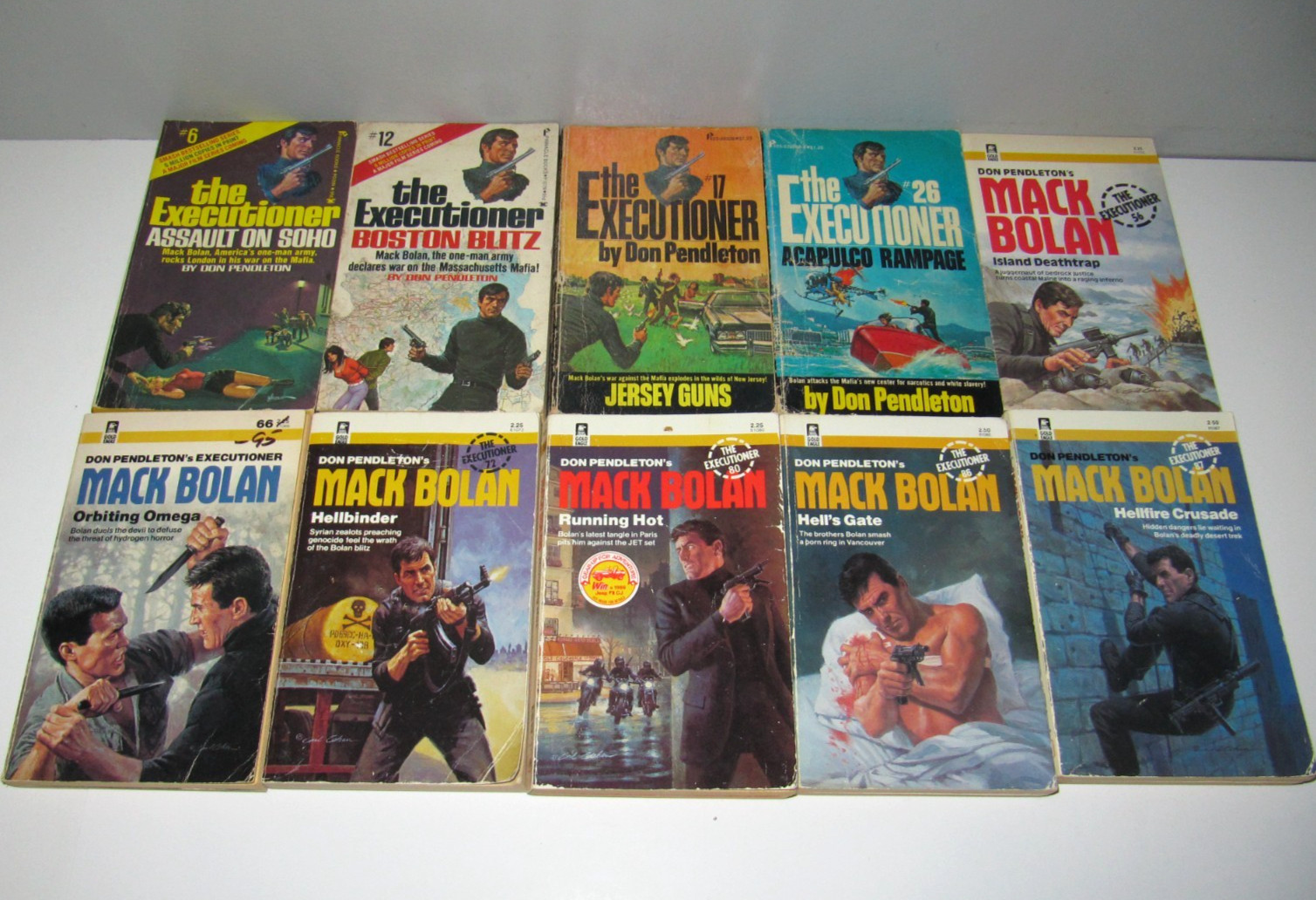 Lot of 18 Don Pendleton books PB The Executioner, Mack Bolan mens adventure