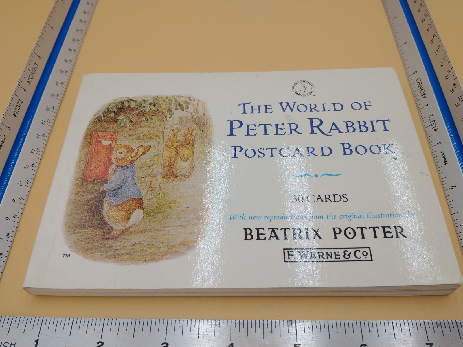 Vtg 1990 The World of Peter Rabbit Postcard Book: 30 Cards Postcard Book #2062