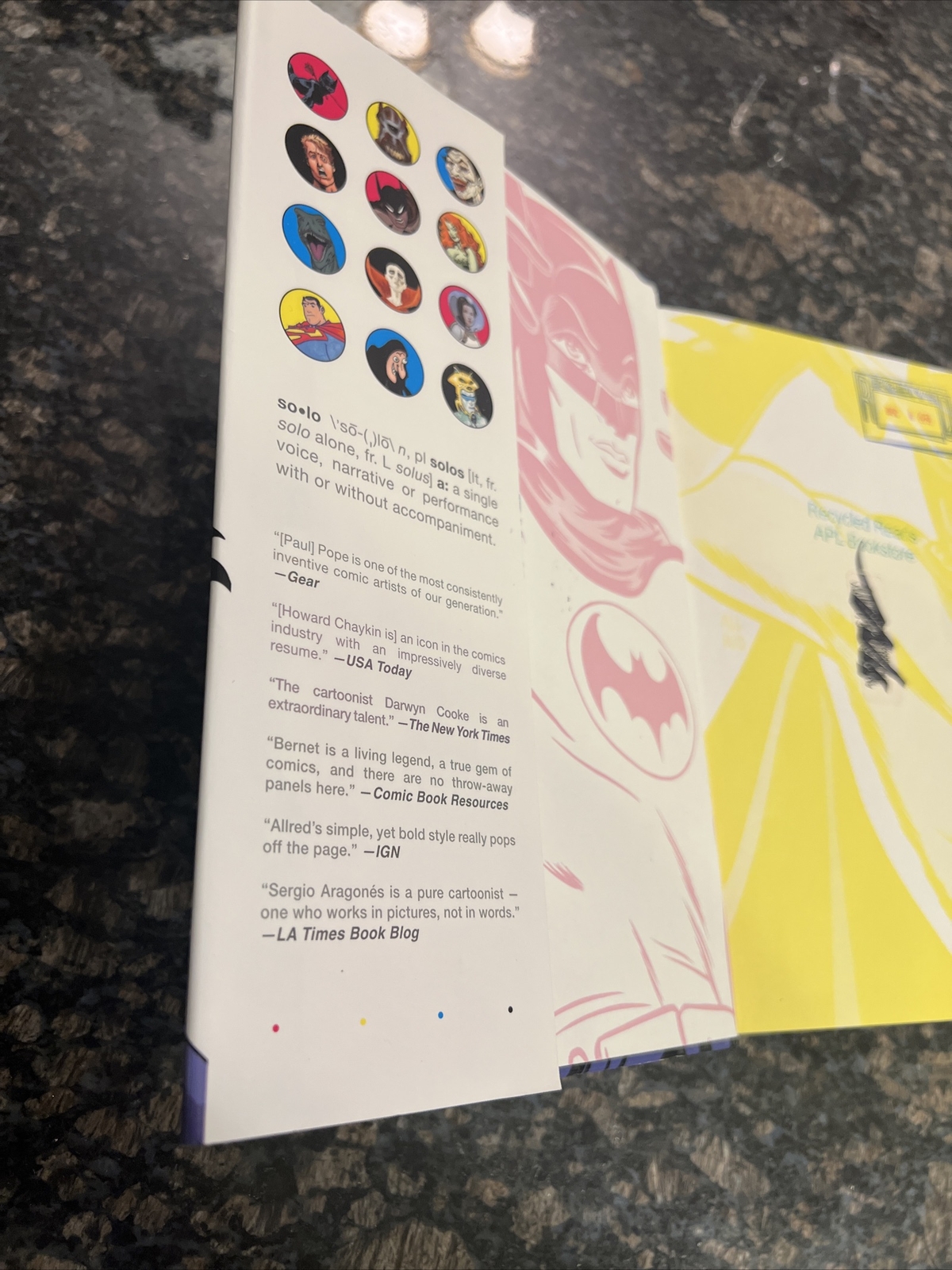 SOLO : DELUXE EDITION – Jeph Loeb – Hardcover -Batman cover Ex-Library