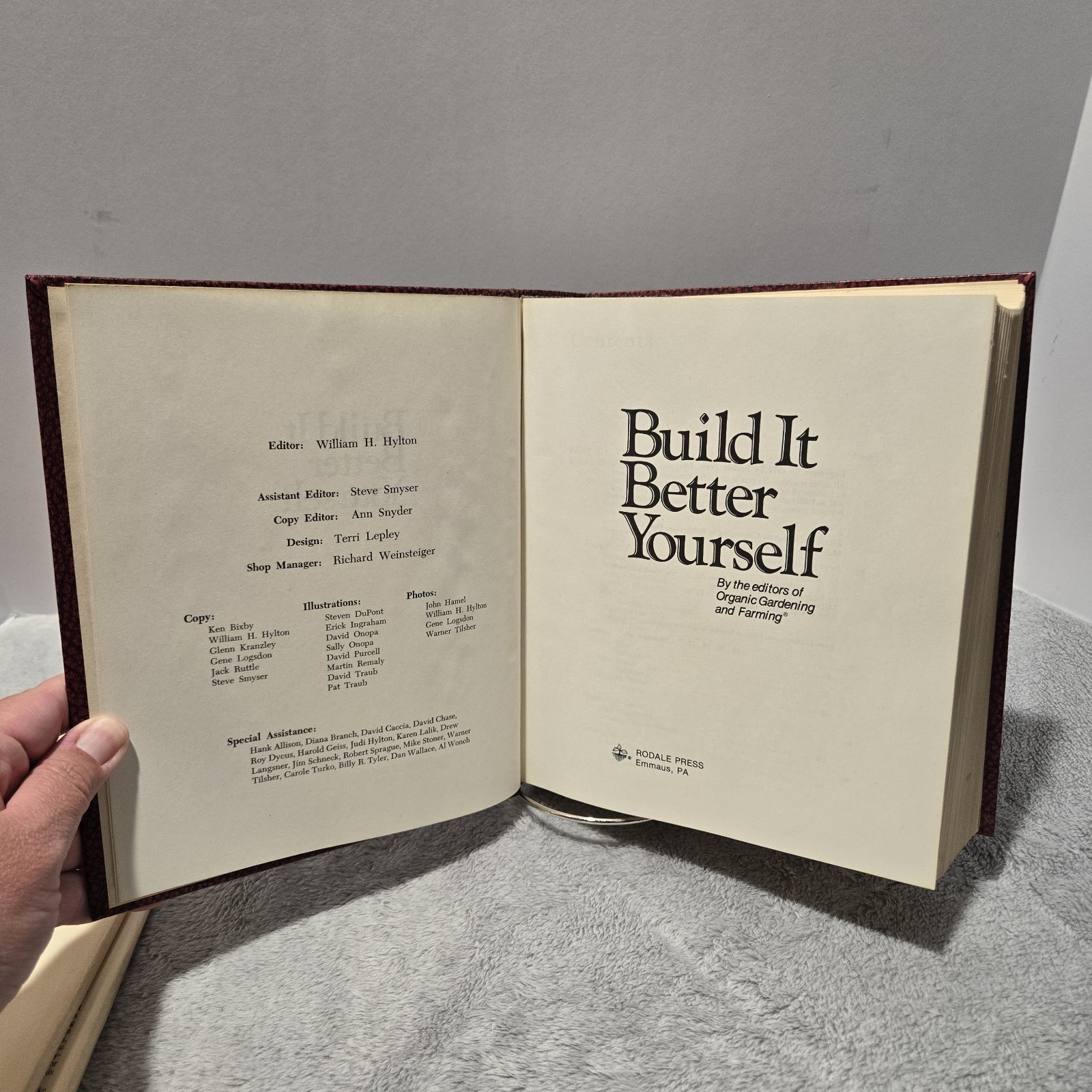 Build it Better Yourself by Organic Gardening and Farming 1977 Hardcover Staging