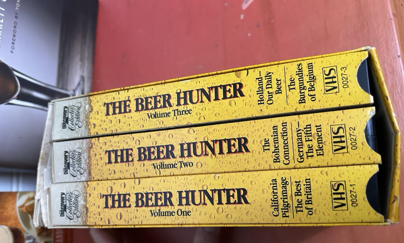 Beer Books 2 & 3 VHS Lot Oxford Companion HC Tasting Beer Mosher Beer Hunter Lot