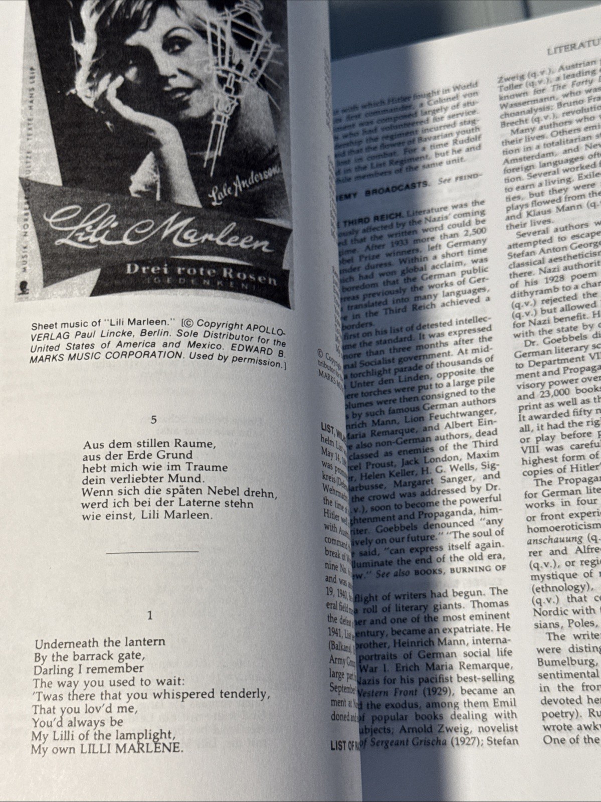 Encyclopedia of the Third Reich Louis L. Snyder 1976