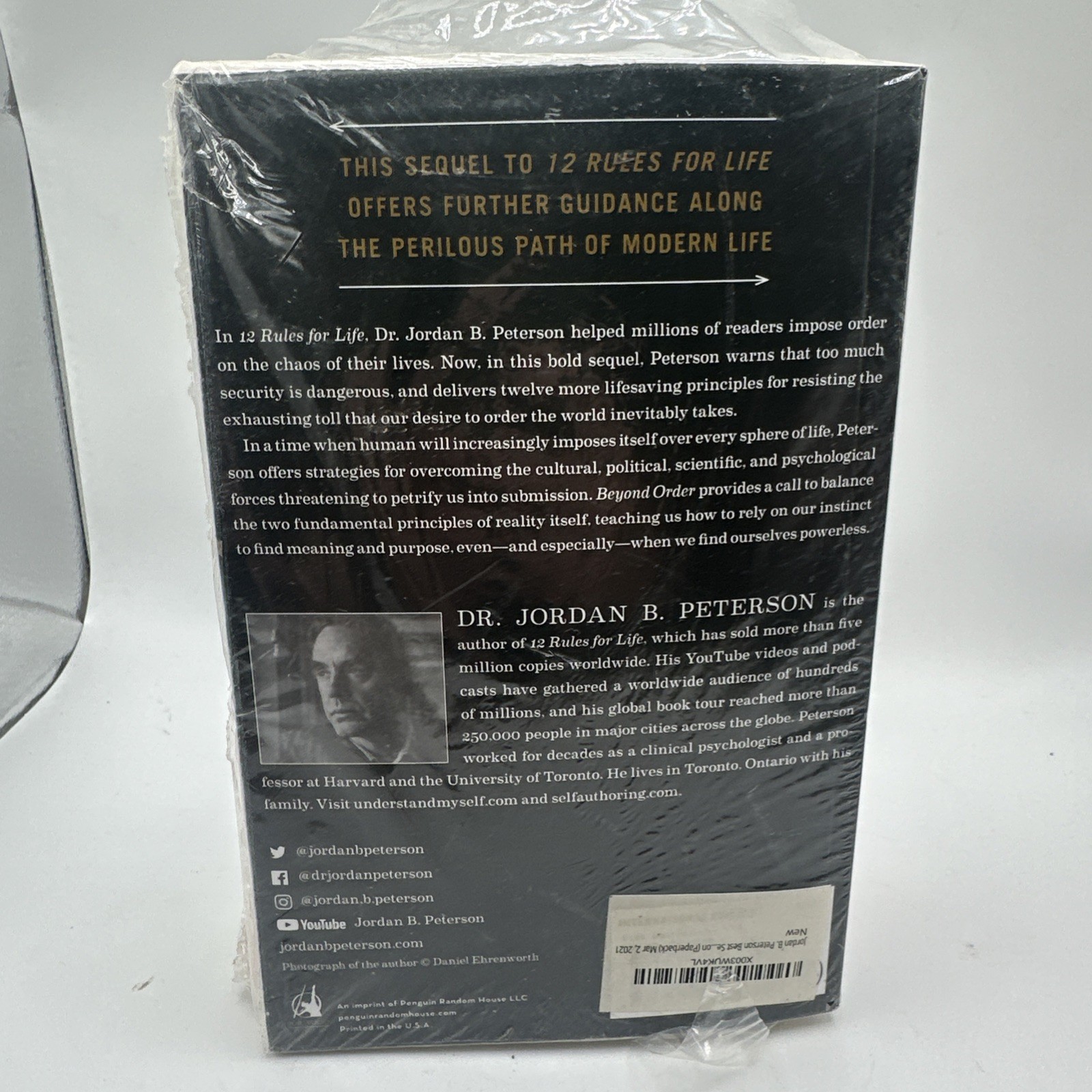 Jordan B. Peterson 2-Book Set: 12 Rules For Life & Beyond Order (Paperback)