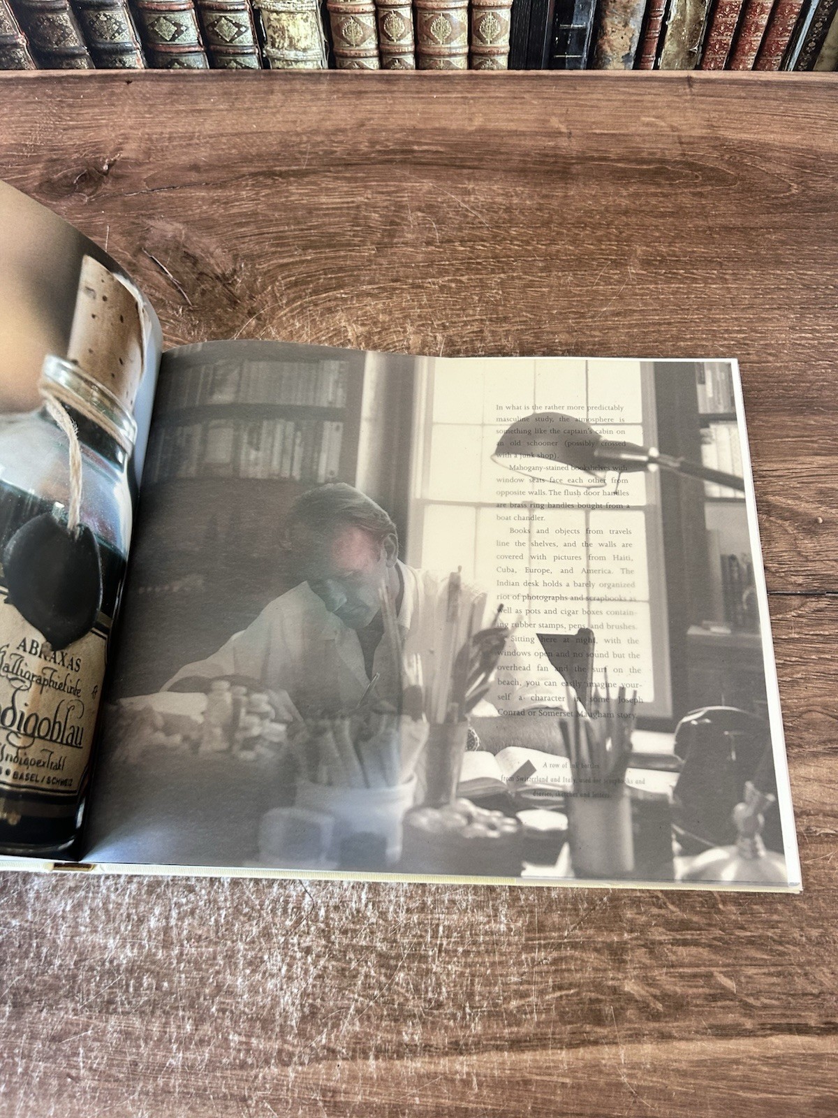 ISLAND LIFE: INSPIRATIONAL INTERIORS By India Hicks – Hardcover **Excellent**