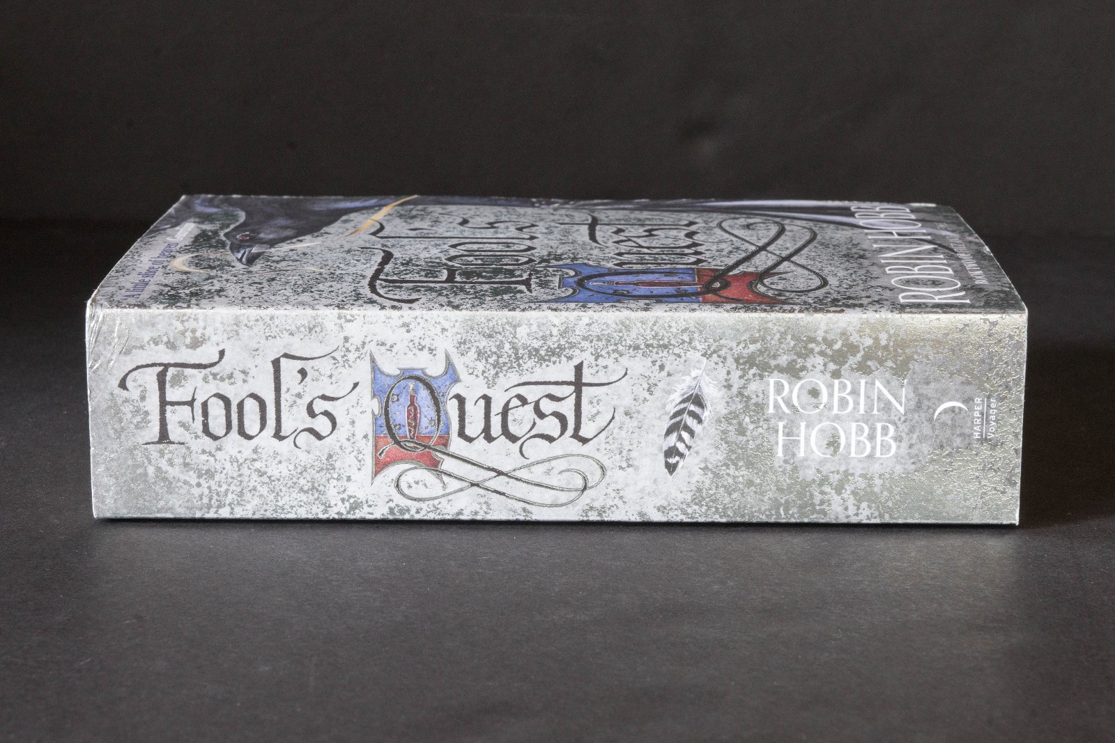 Robin Hobb FOOL’S QUEST UK Edition Trade Paperback Book Fitz and The Fool