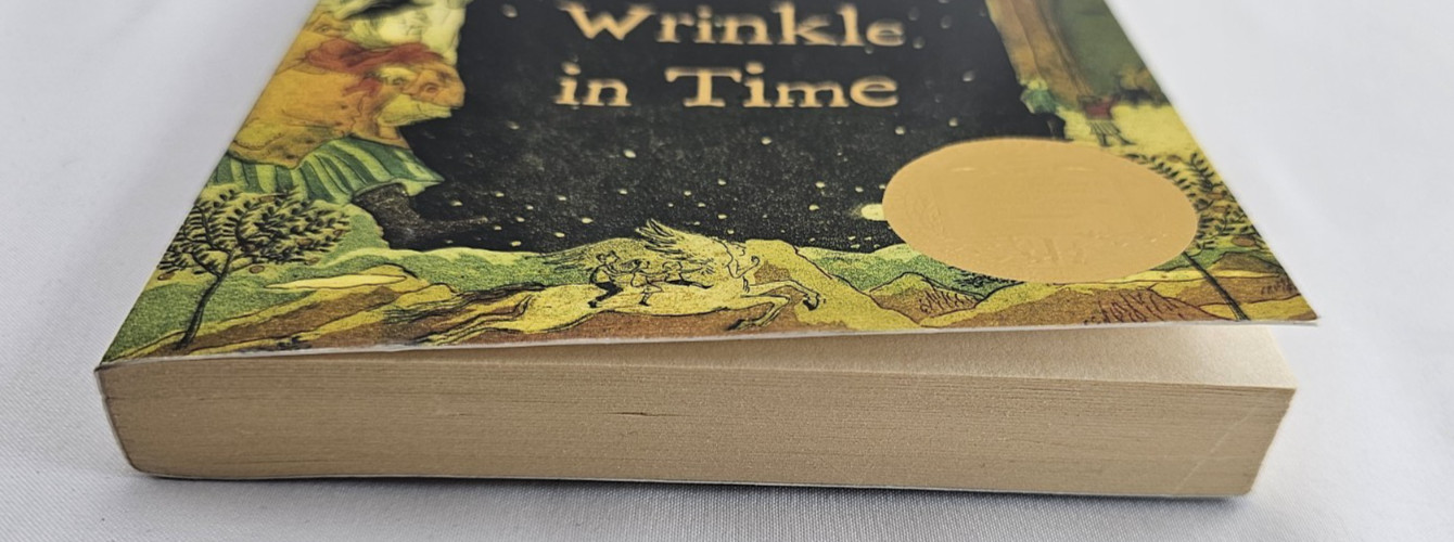 A Wrinkle in Time by Madeleine L’Engle – Paperback Edition (ISBN: 9780312367541)
