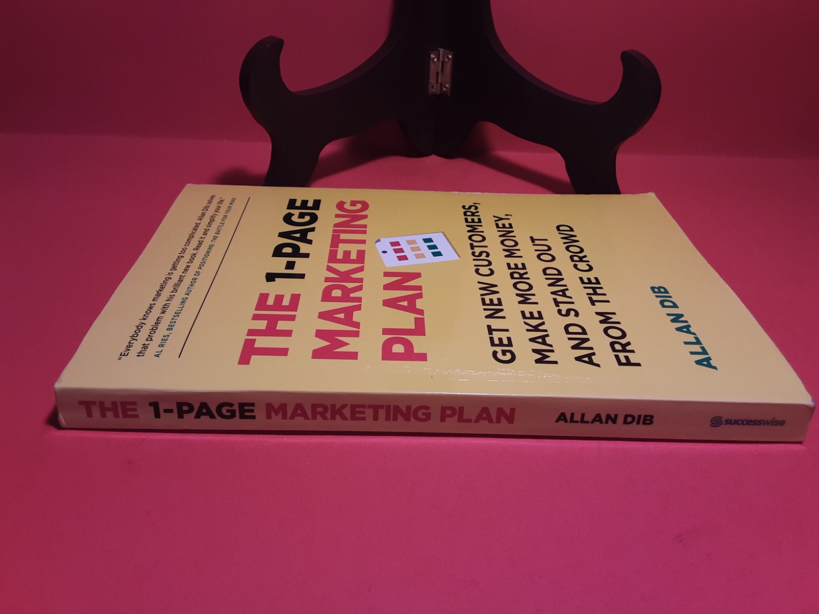 The 1-Page Marketing Plan Allan Dib 2018 Paperback Business/Finance VG