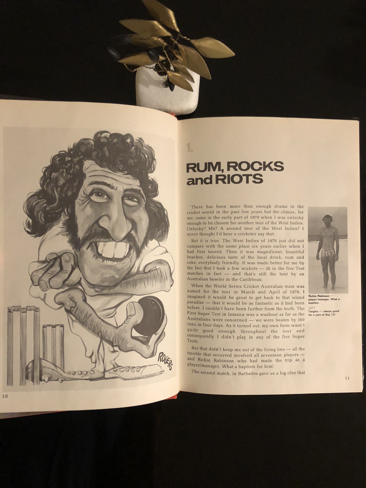 Signed Copy (from 3 players) Max Walker Back To Bay 13 G.Spark Ed. 1980 First Ed