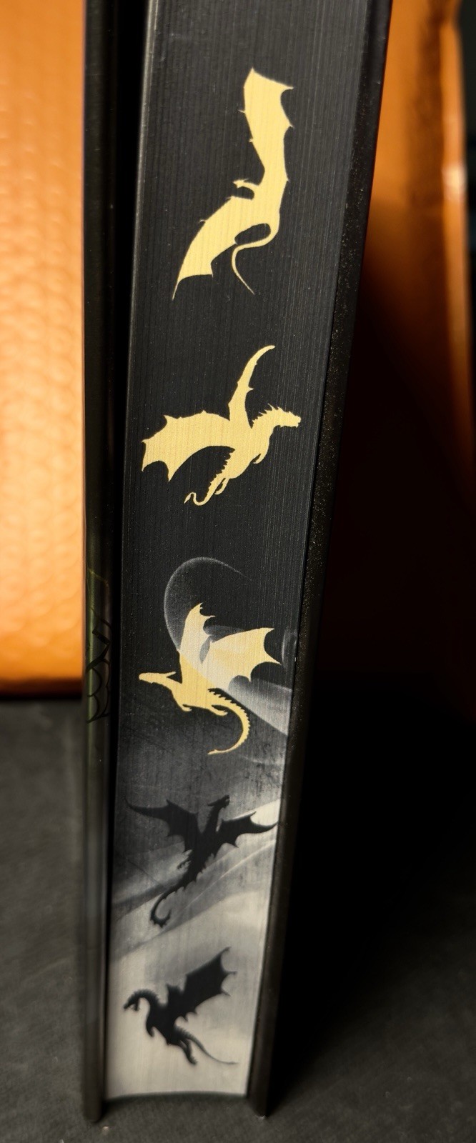 ONYX STORM Deluxe Limited EDITION BOOK HARDCOVER SPRAYED EDGES Ships Quick