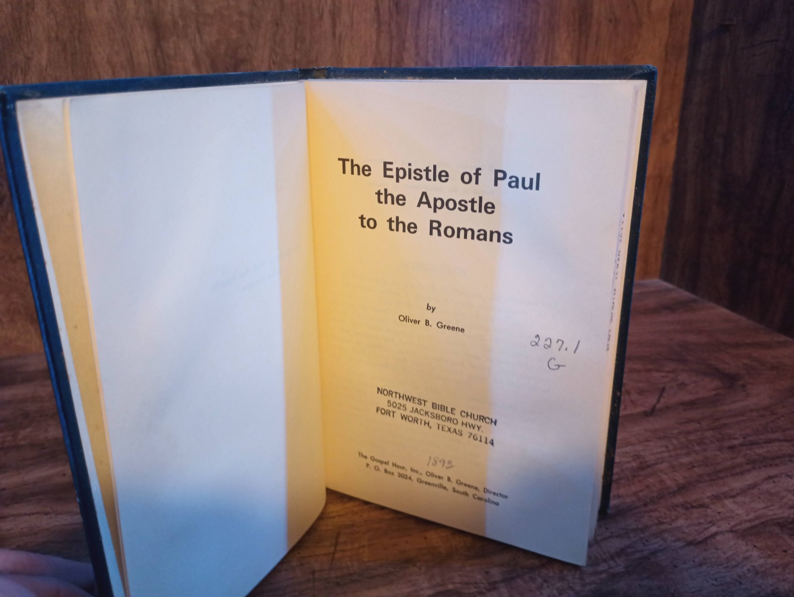 The Epistle of Paul the Apostle to the Romans by Oliver B. Greene