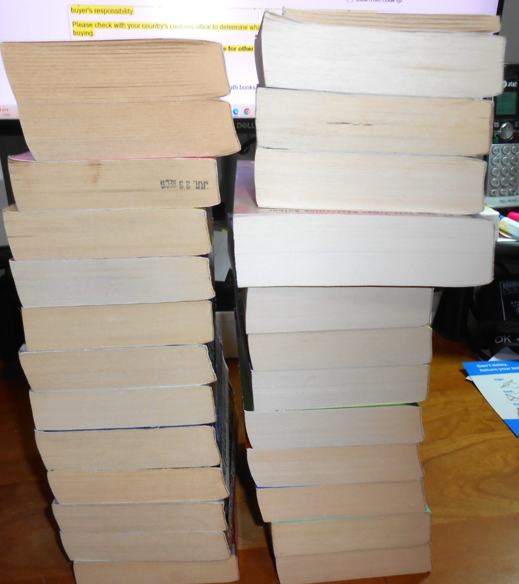 J.D. Robb (Nora Roberts) Lot of 26 IN DEATH Series (1 2-in-1) – PB GC