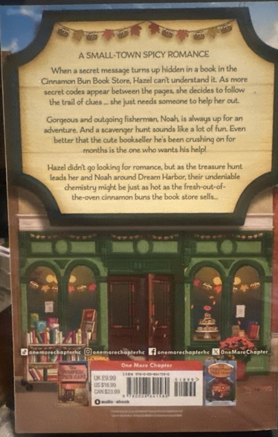 The Cinnamon Bun Book Store by Laurie Gilmore (2024, Uk-B Format Paperback)