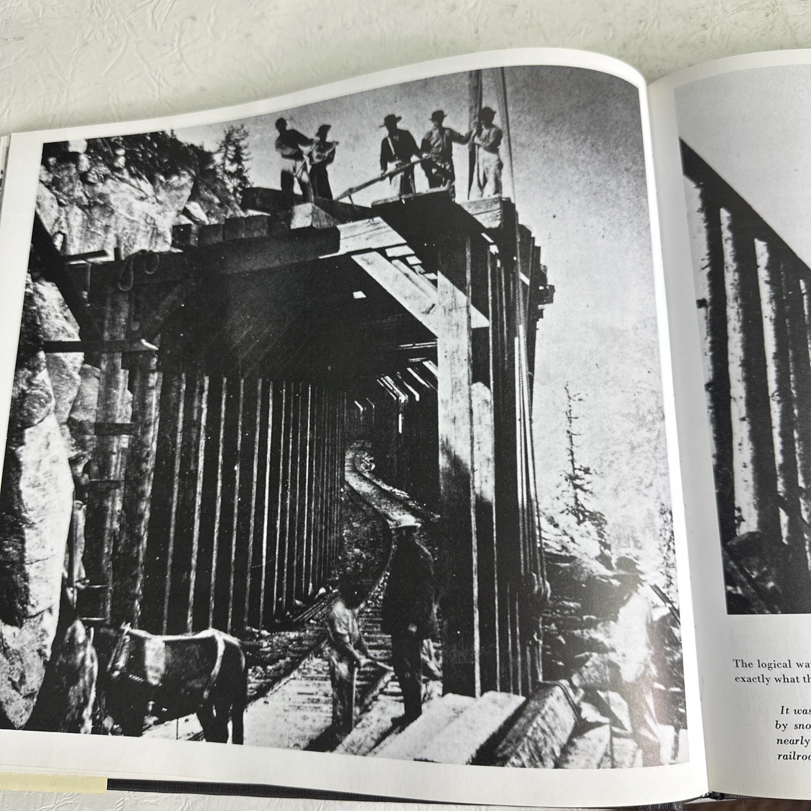 Making ‚ Tracks. The Story of the Transcontinental Railroad 210 Pages 1975