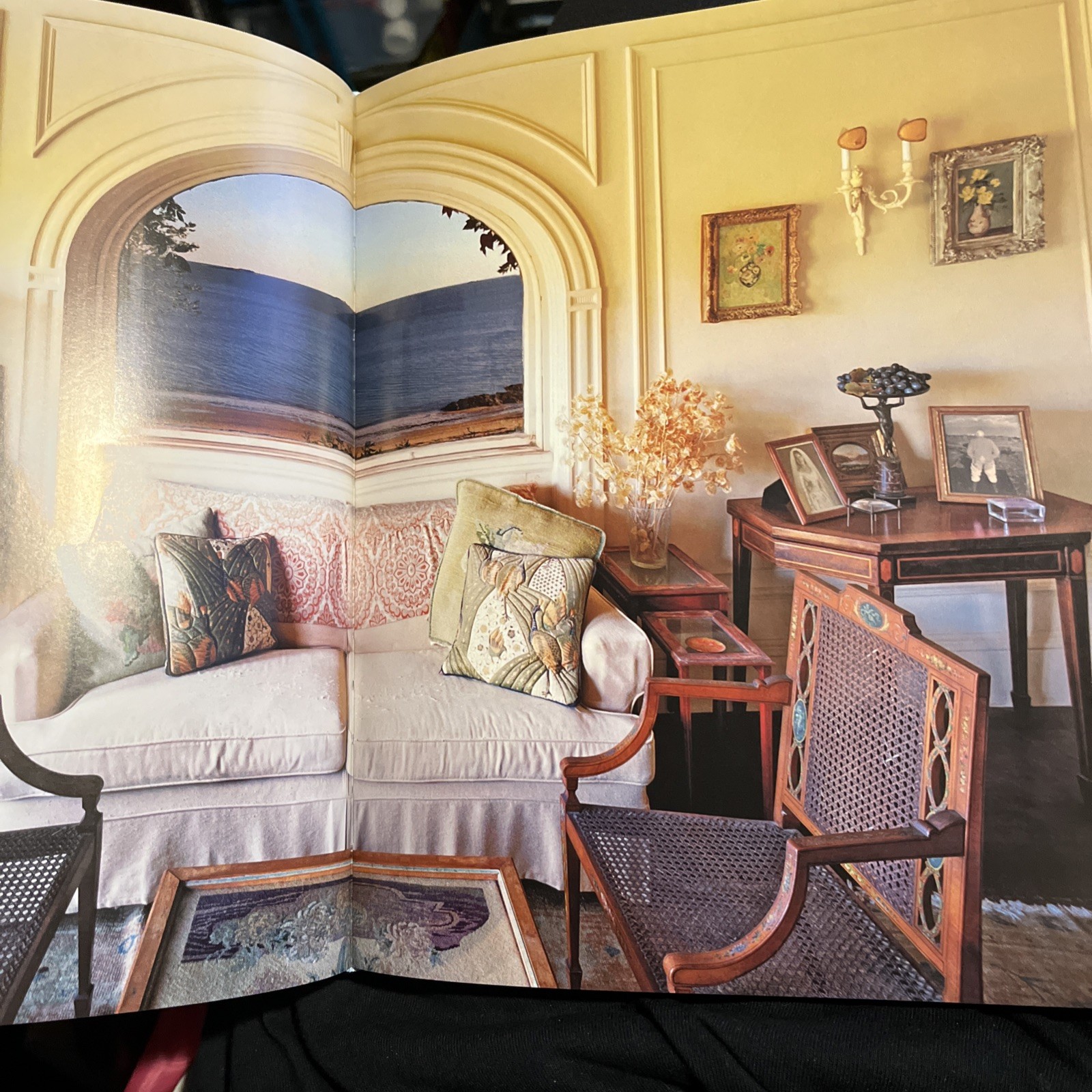 SUMMER HOUSES BY THE SEA: THE SHINGLE STYLE By Bret Morgan – Hardcover EXCELLENT