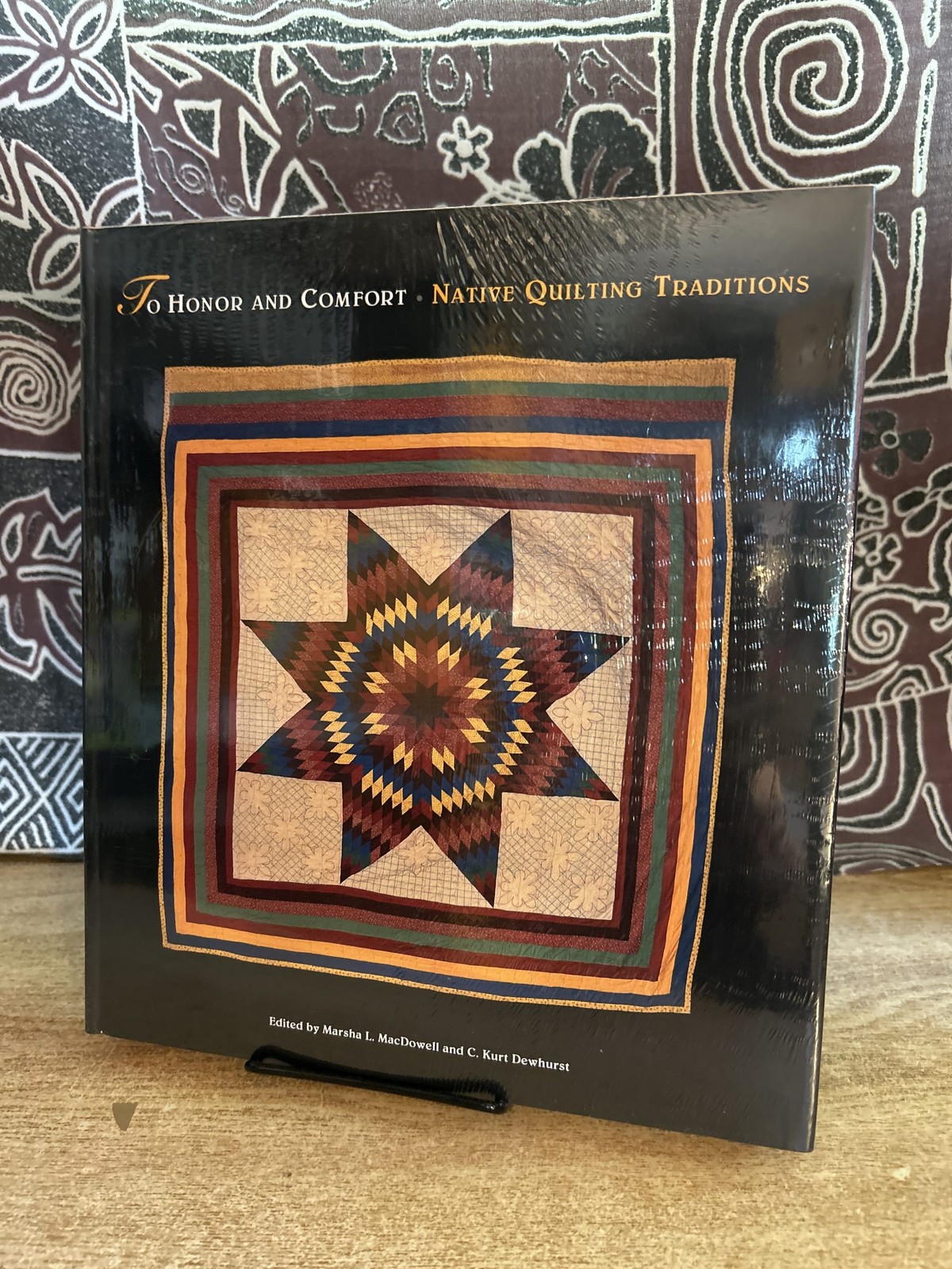 To Honor and Comfort: Native Quilting Traditions NEW in shrinkwrap