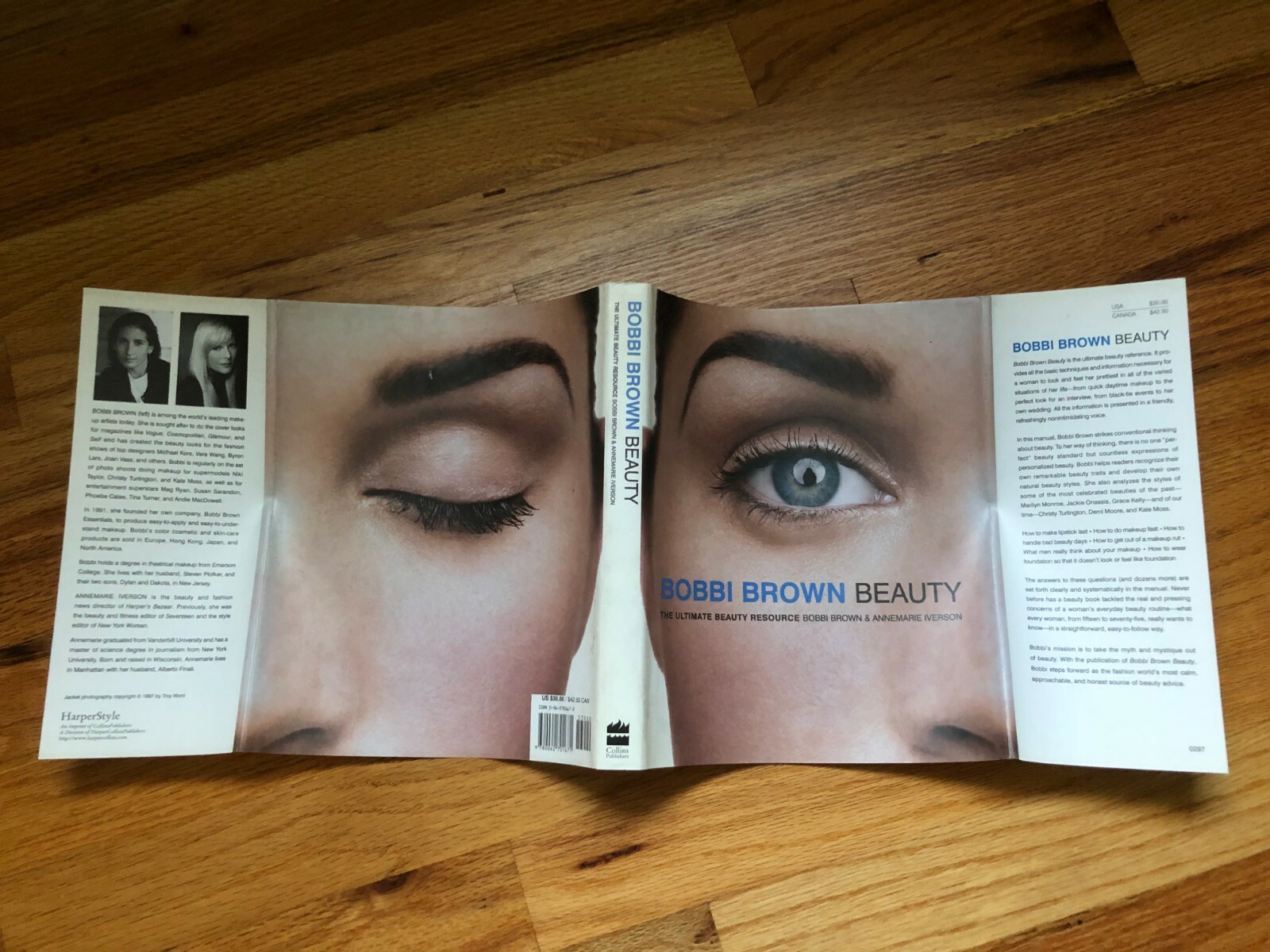„Bobbi Brown Beauty “ The Ultimate Beauty Resource 1st Edition 1997, 242 pages.